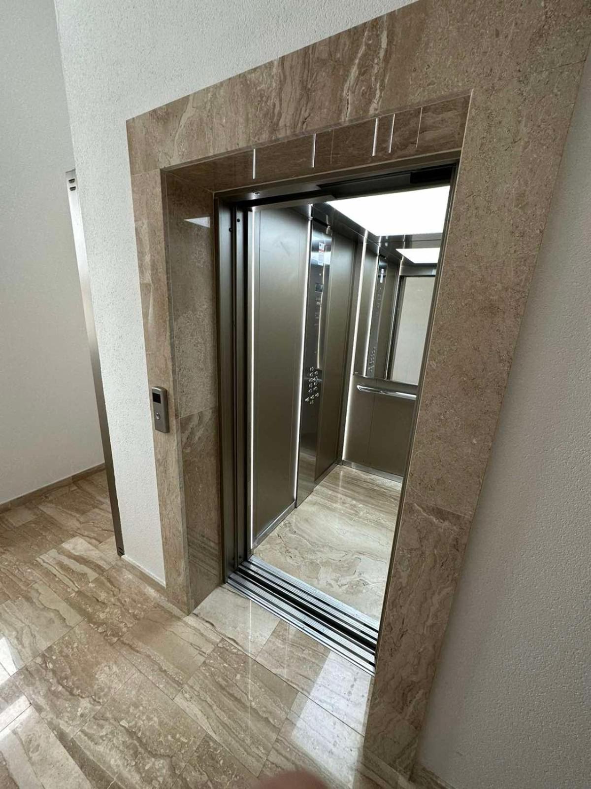 New one bedroom apartment