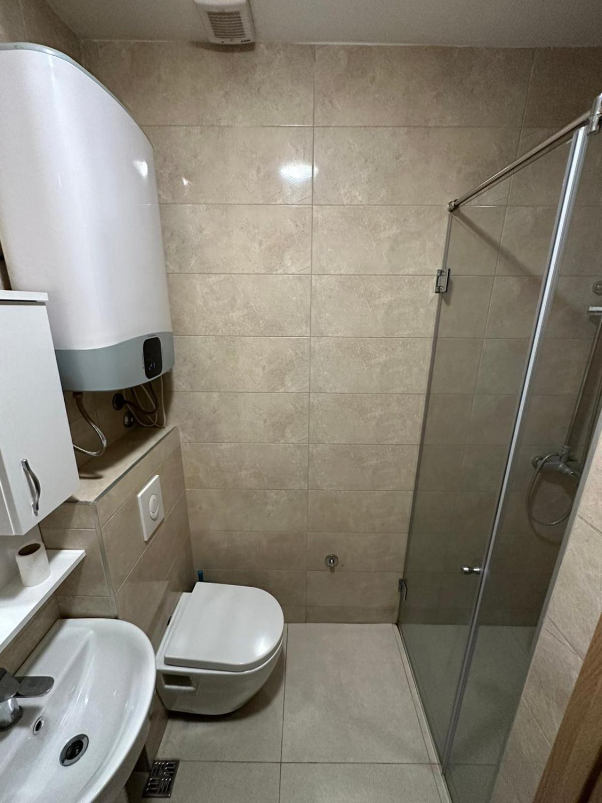 New one bedroom apartment