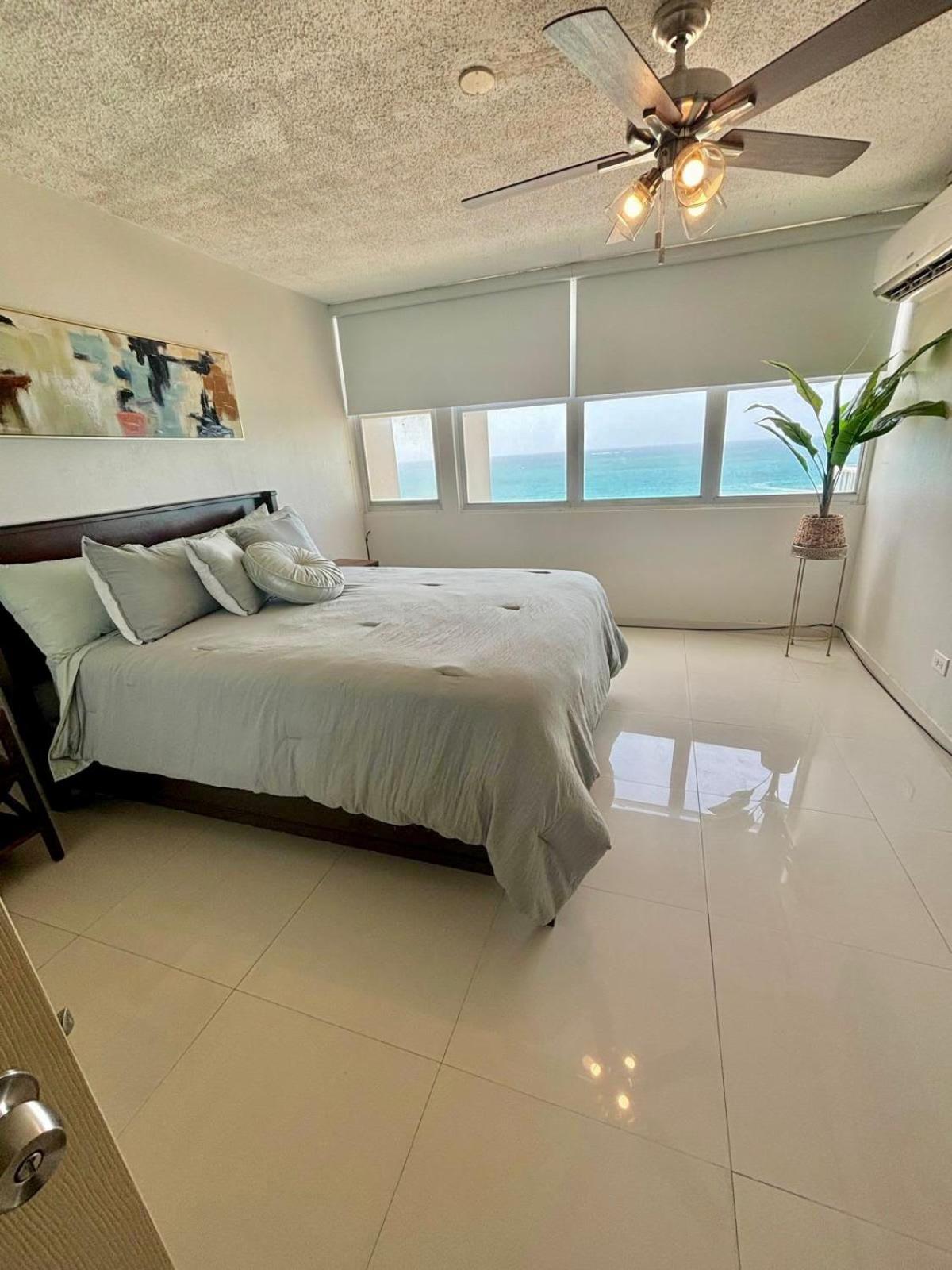 Beachfront Apartment in Marbella del Caribe view 3