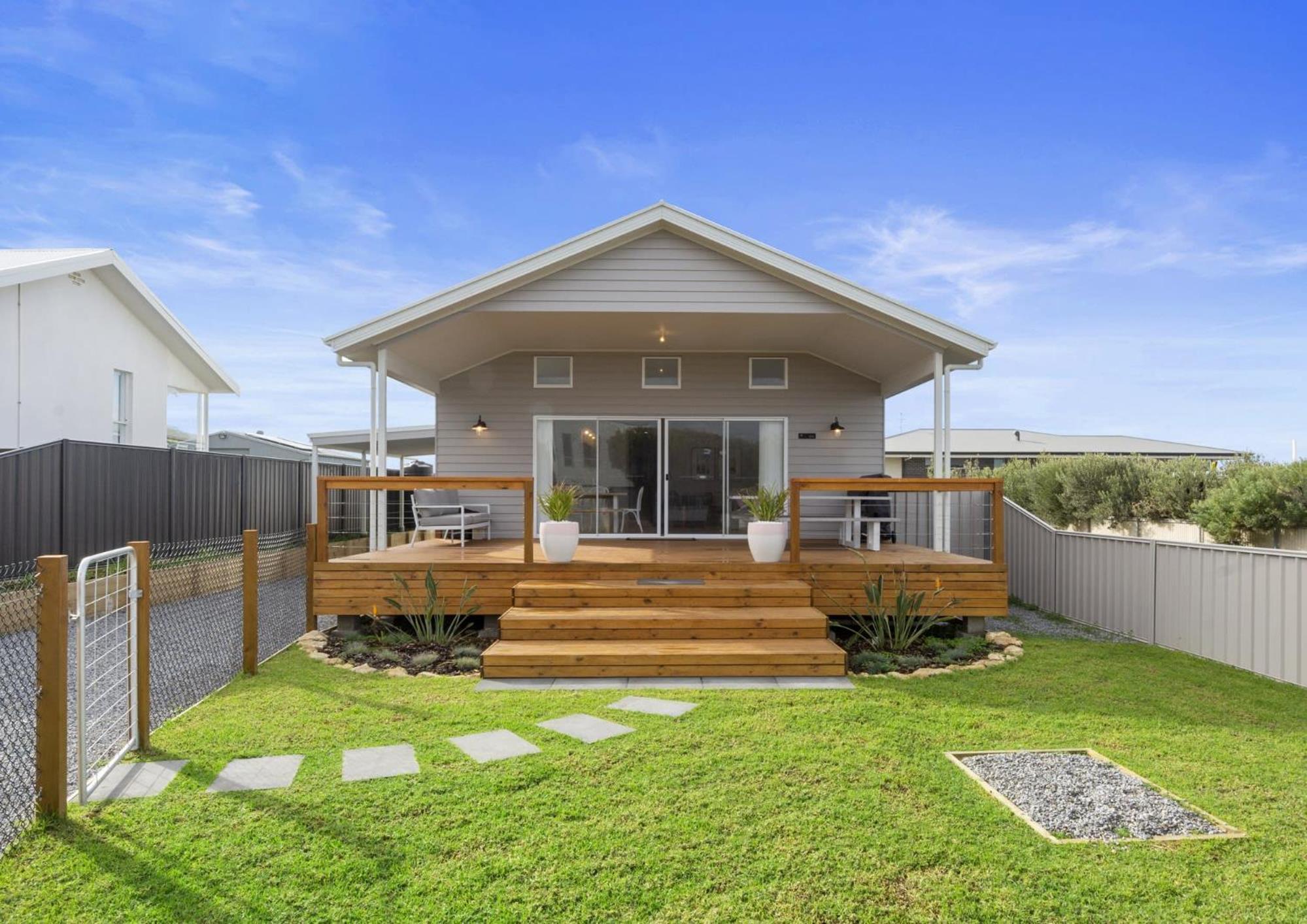 Nest 6 Battunga Ave Port Elliot - No Linen Included