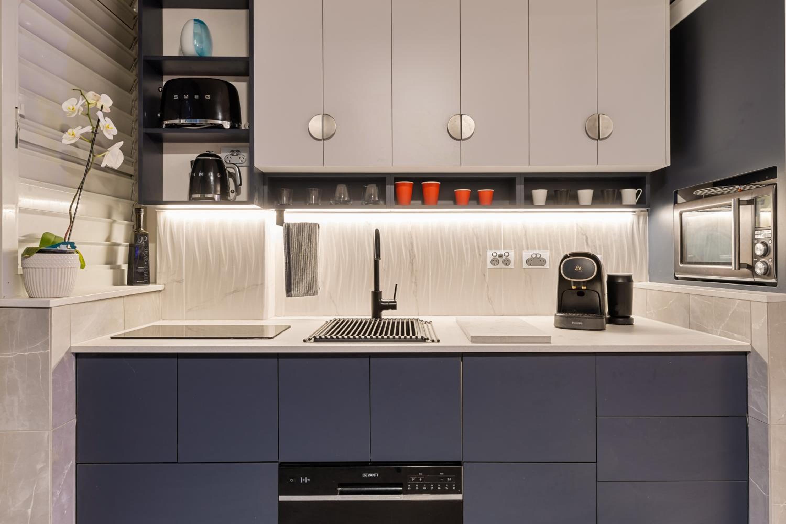Ultra Modern Studio Apartment in Club Tropical