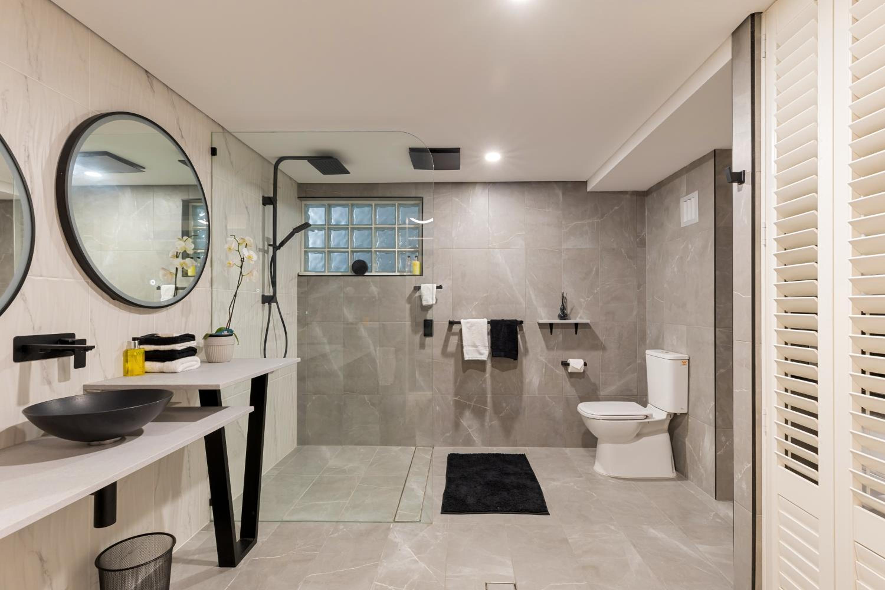 Ultra Modern Studio Apartment in Club Tropical