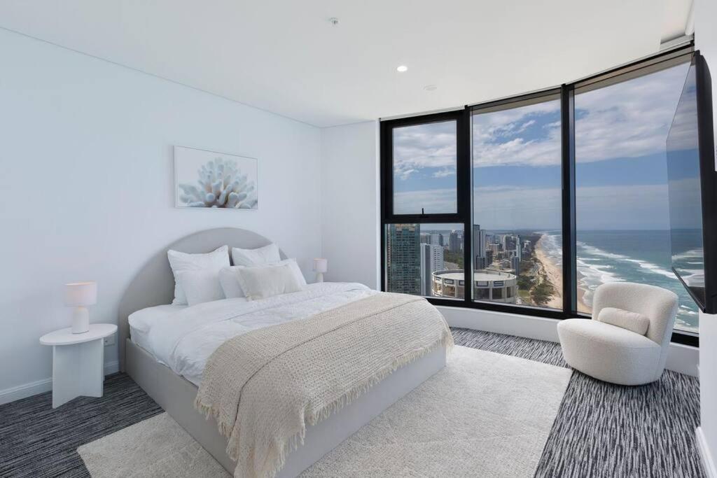 Beach front Sky Home - floor 35