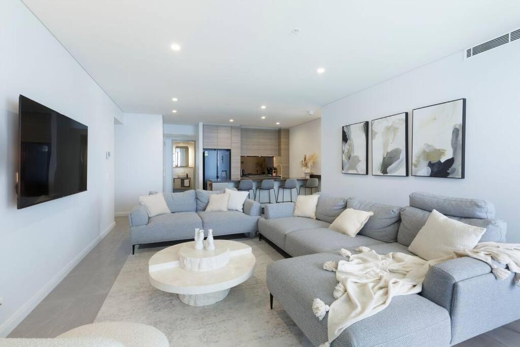 Beach front Sky Home - floor 35