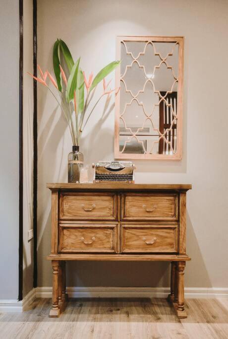 Homestay Giữa Lòng Hà Nội - 10 Phút Đến Phố Cổ