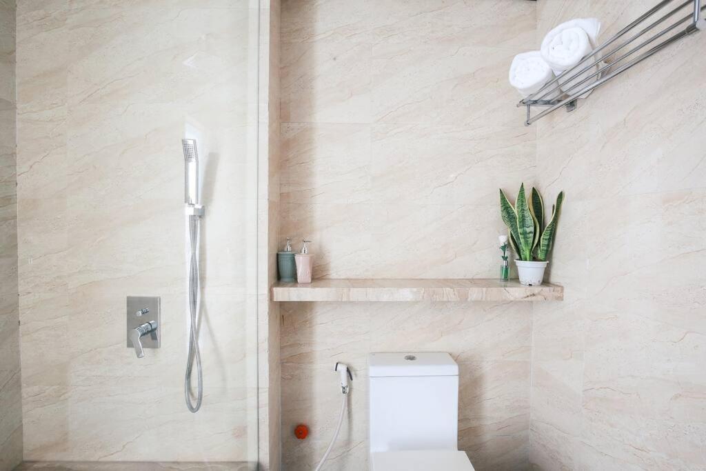 Homestay Giữa Lòng Hà Nội - 10 Phút Đến Phố Cổ