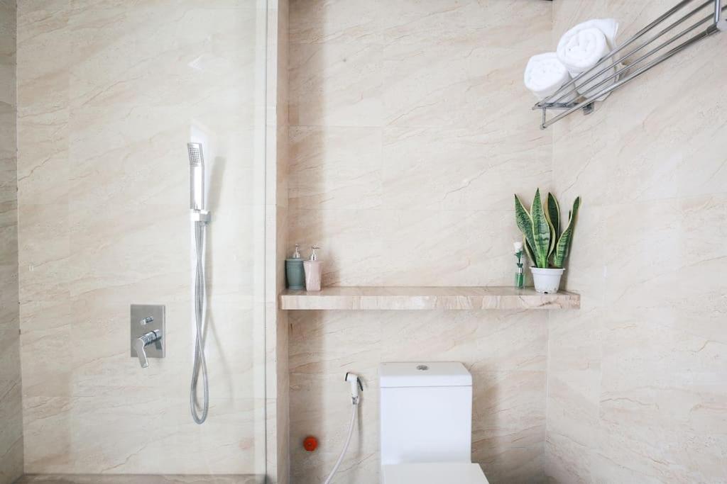 Homestay Giữa Lòng Hà Nội - 10 Phút Đến Phố Cổ
