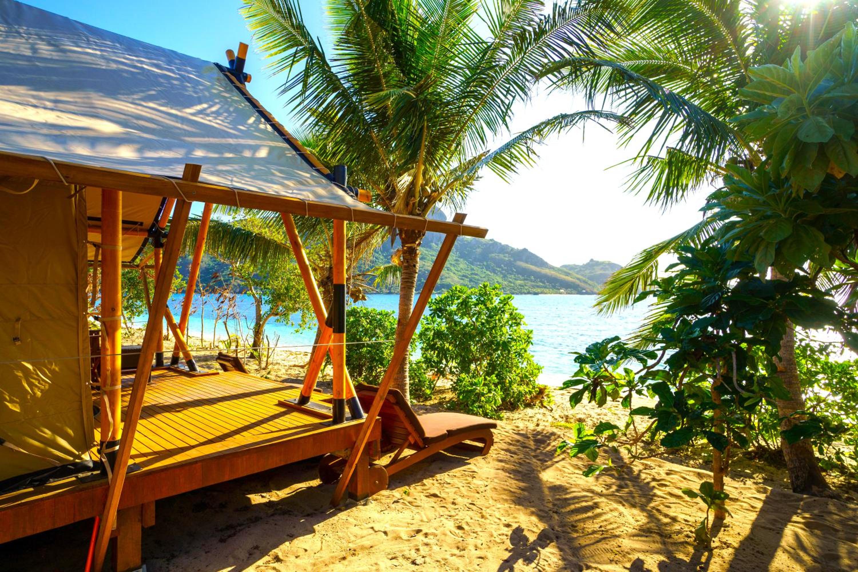 Barefoot Kuata Island Resort