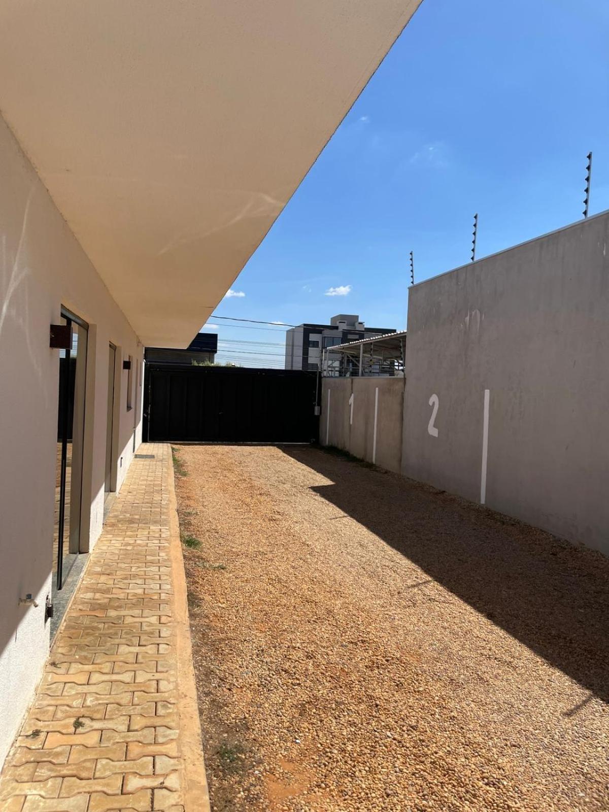 Unidades mobiliadas em condomínio