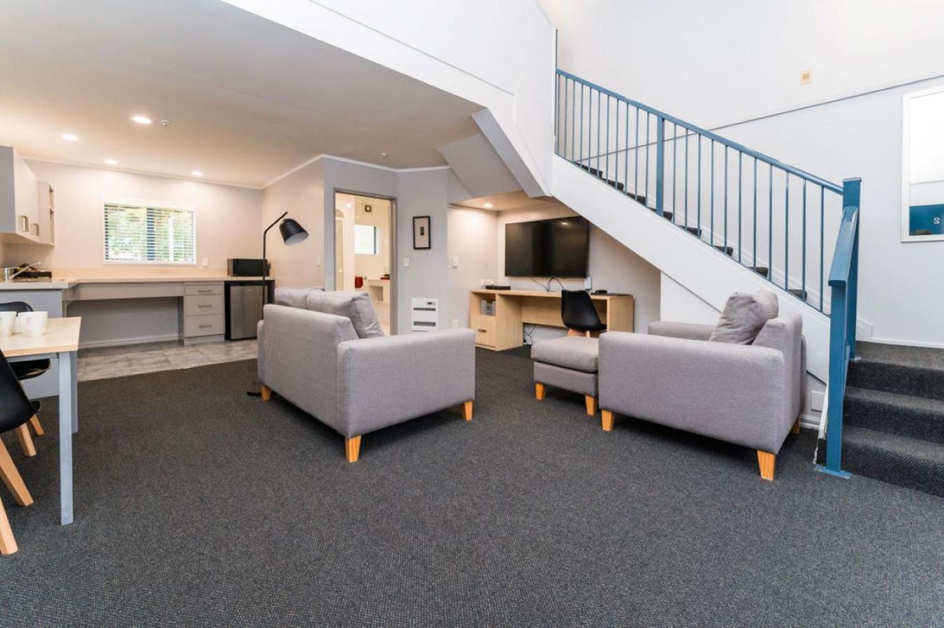 Aubyn Court Spa Motel