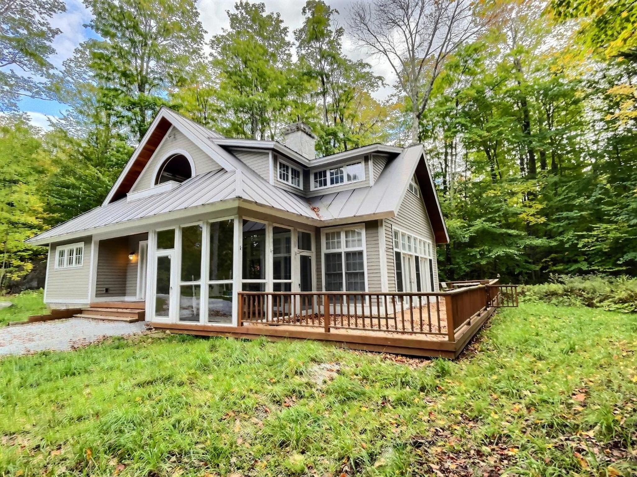 RoyalBear - AC, Hot Tub, Grill, FirePit, Gameroom