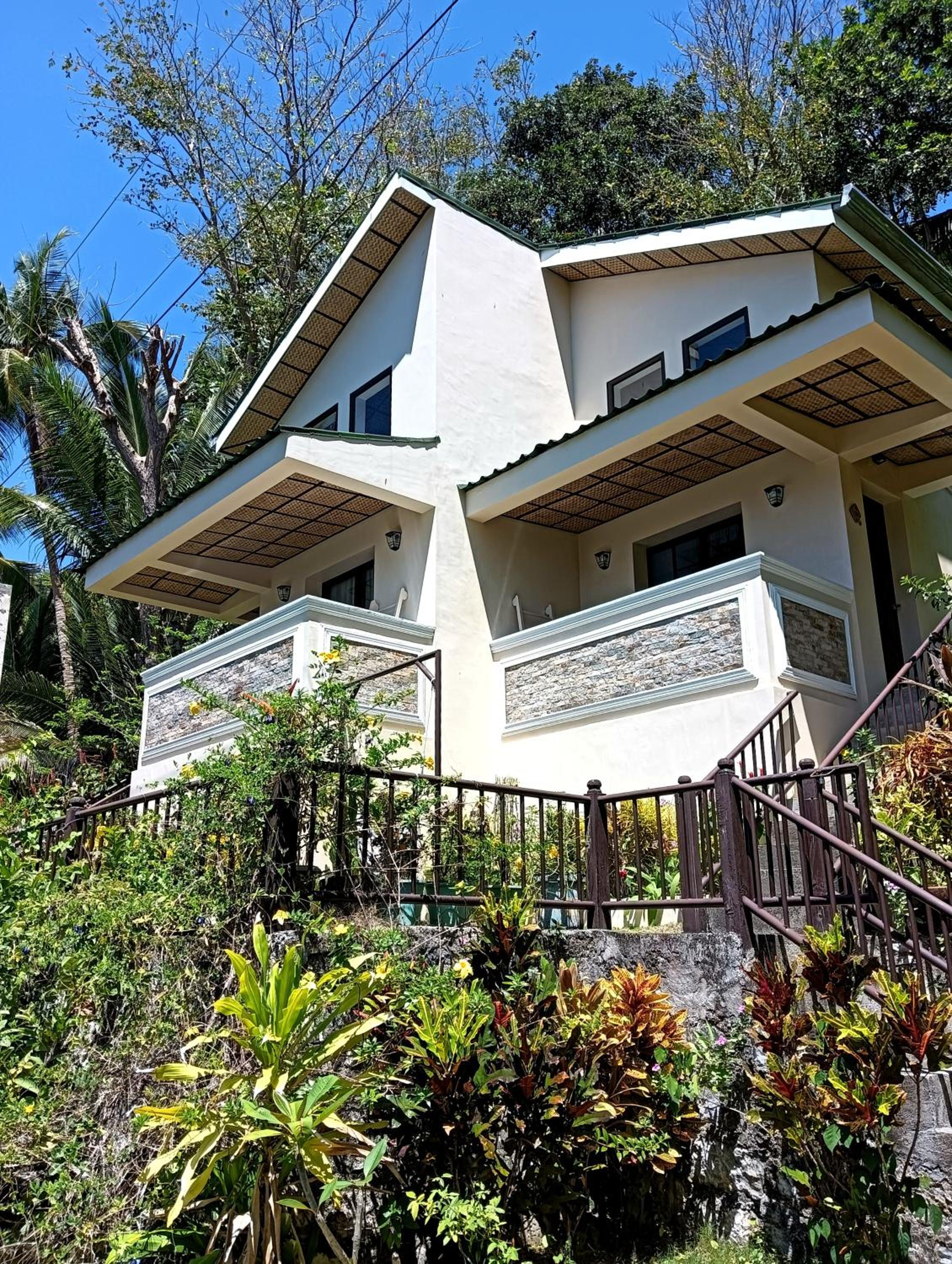 Tahanan sa Talisayan Beach House - Your Private Seaside Escape view 2