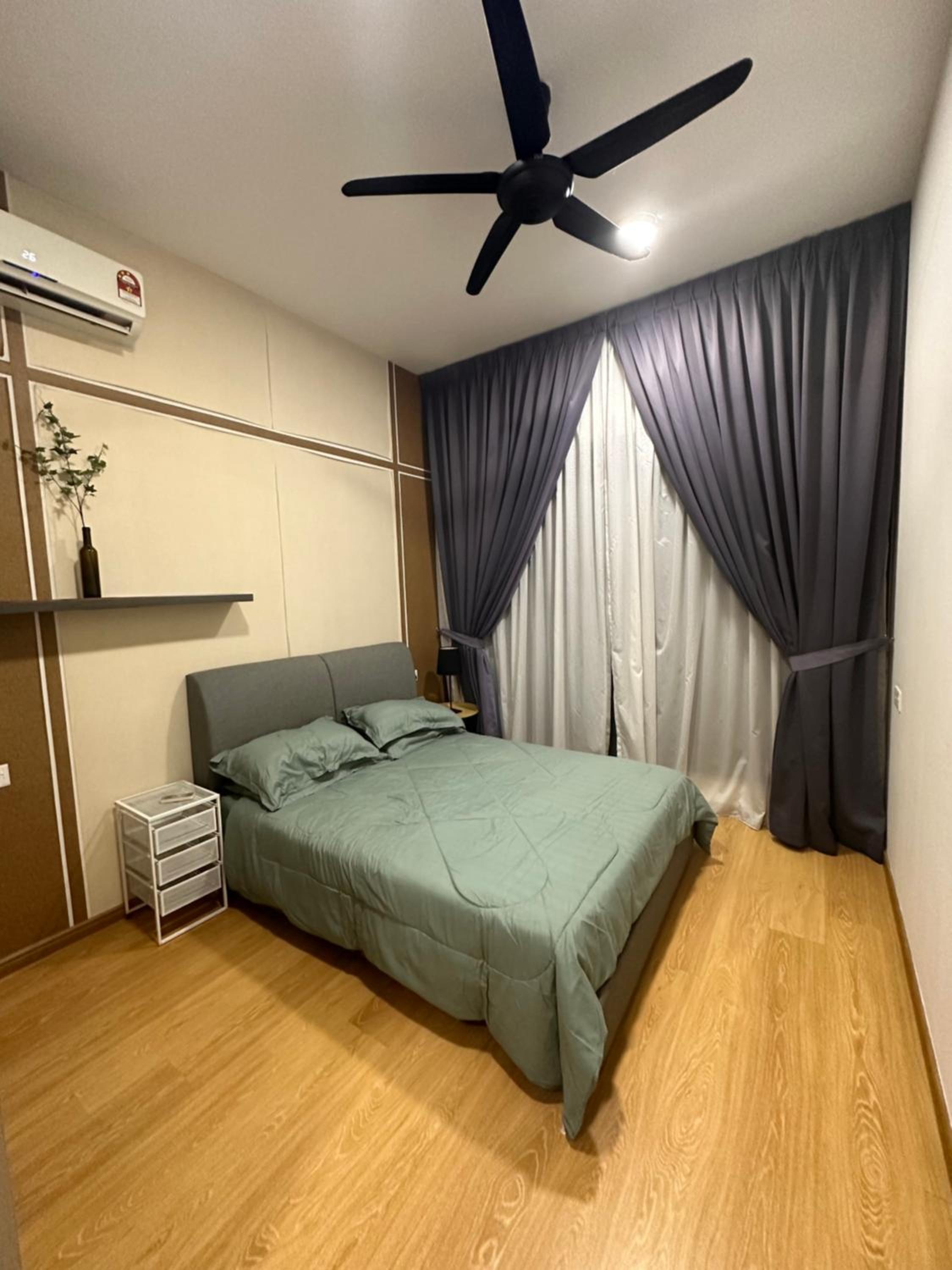 Homestay Ayuzizan CountryGarden Dangabay JB