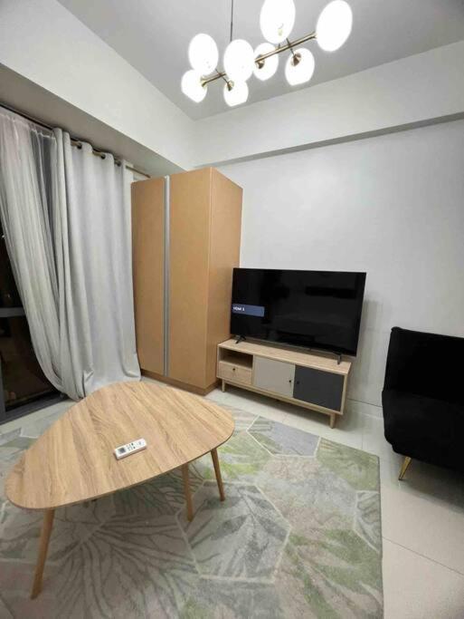 Studio at viceroy 4 Taguig view 2