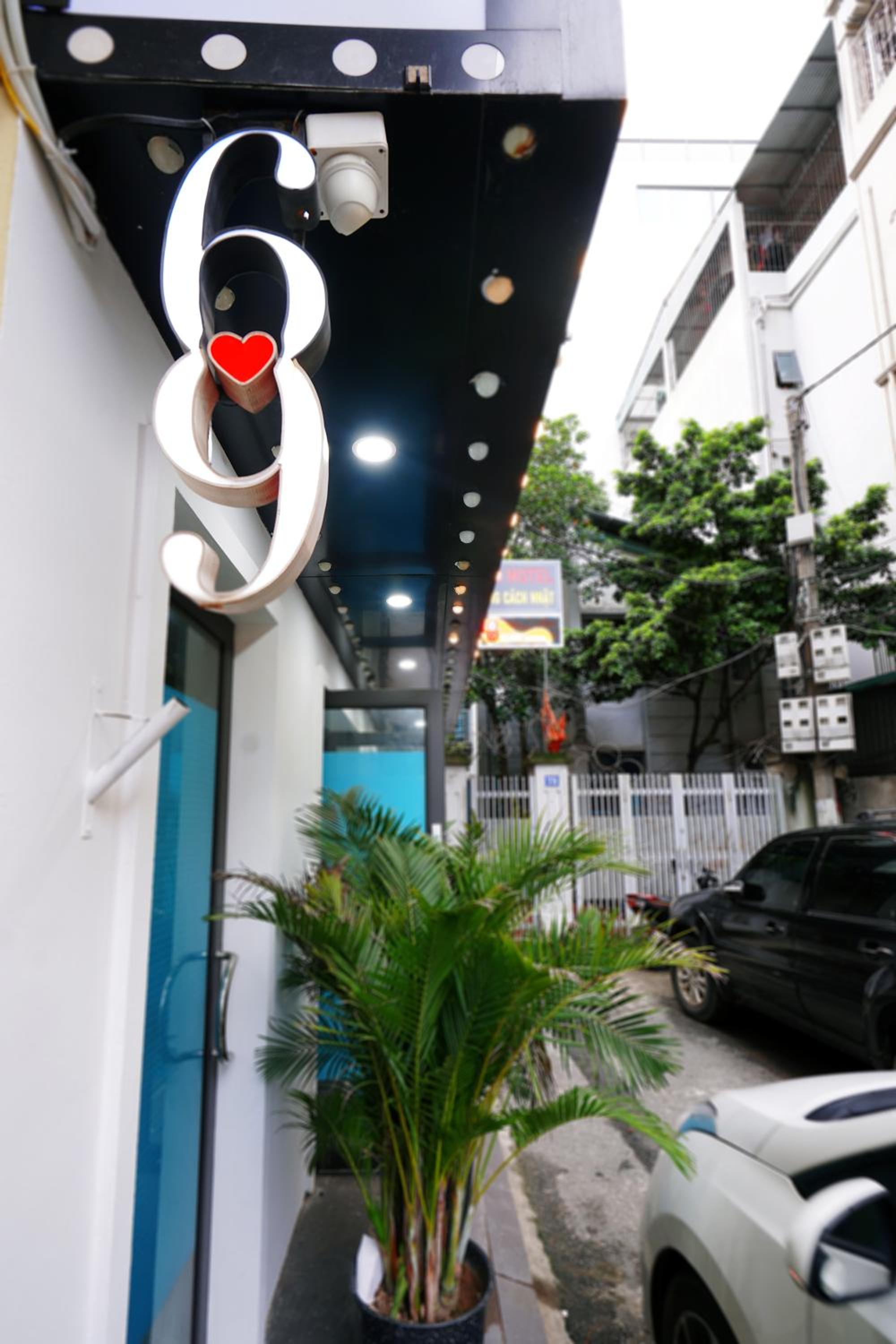 69 Boutique by Minova