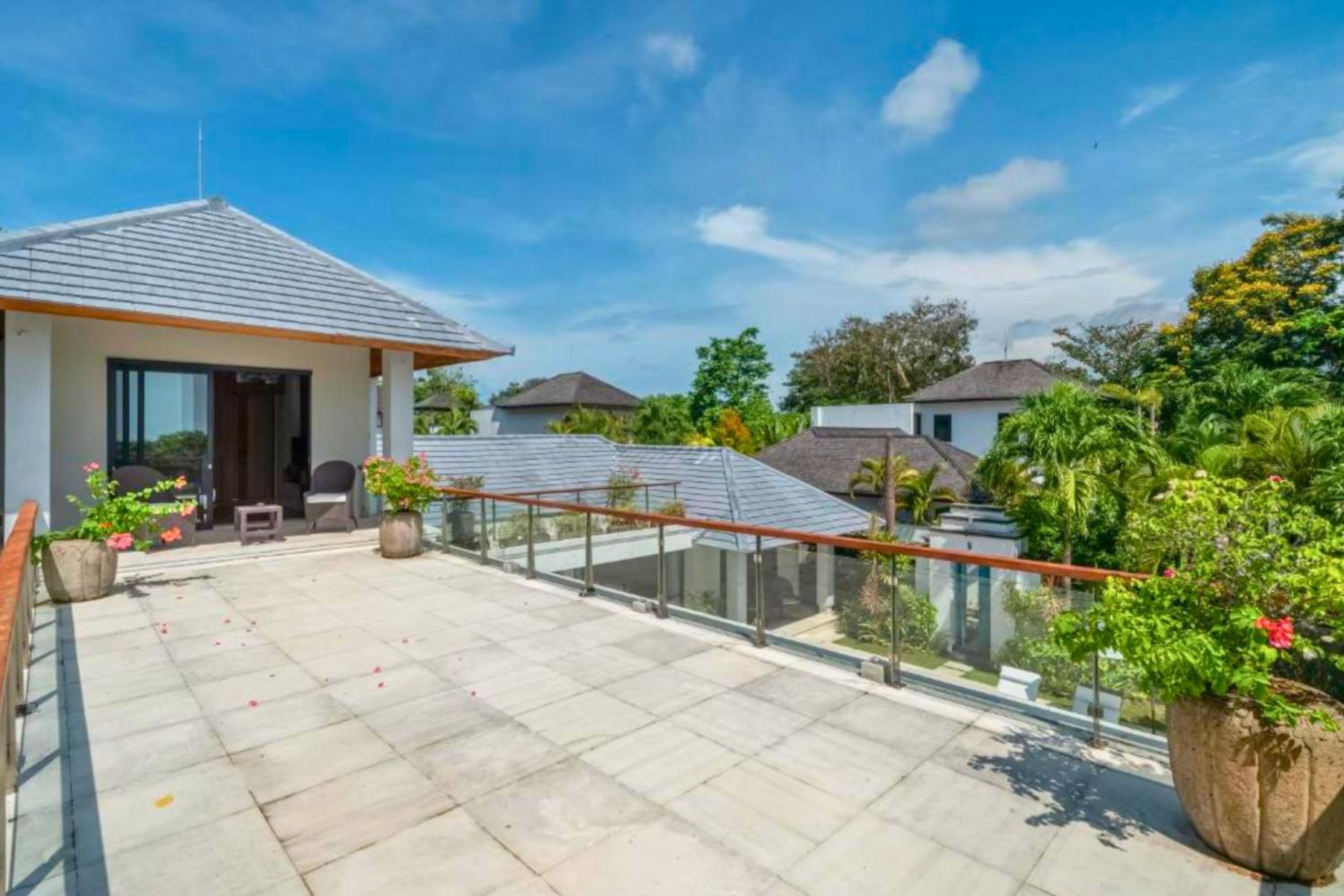 Chayanika 4 BR Private Pool Villa With Sea View