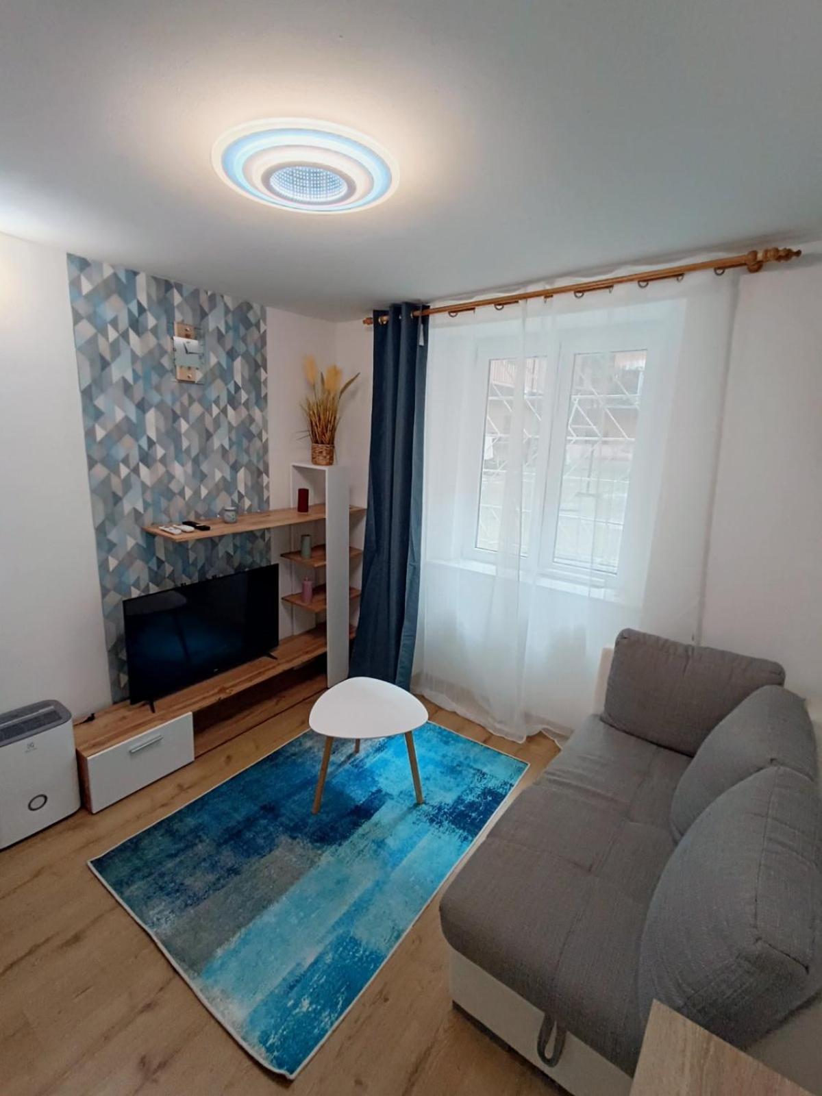 SkyBlue Apartment