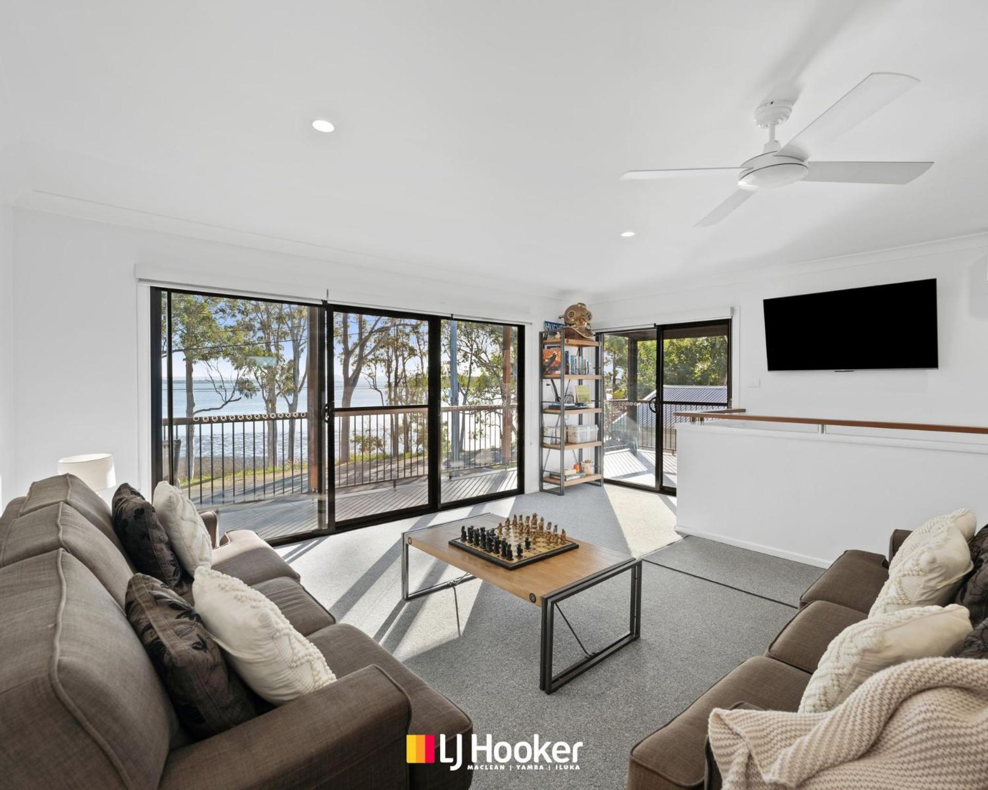 Iluka Lights