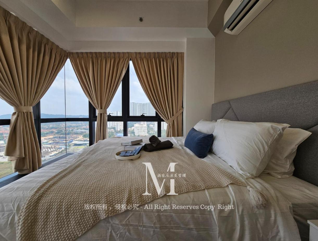 Pavilion Bukit jalil Walking Distance 2 Bedroom 2-4Pax