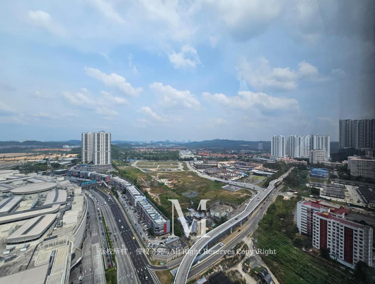 Pavilion Bukit jalil Walking Distance 2 Bedroom 2-4Pax