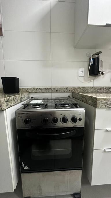 Apto quarto e sala mobiliado no bairro Ponta Verde