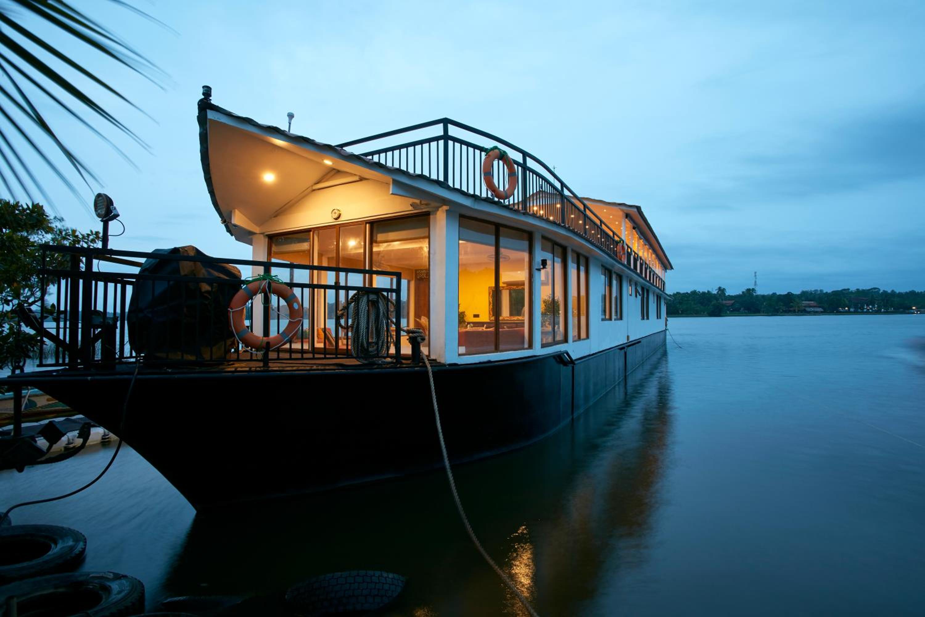 Houseboats by DAE - Watersports, Bird Watching & Sunset Cruises view 5