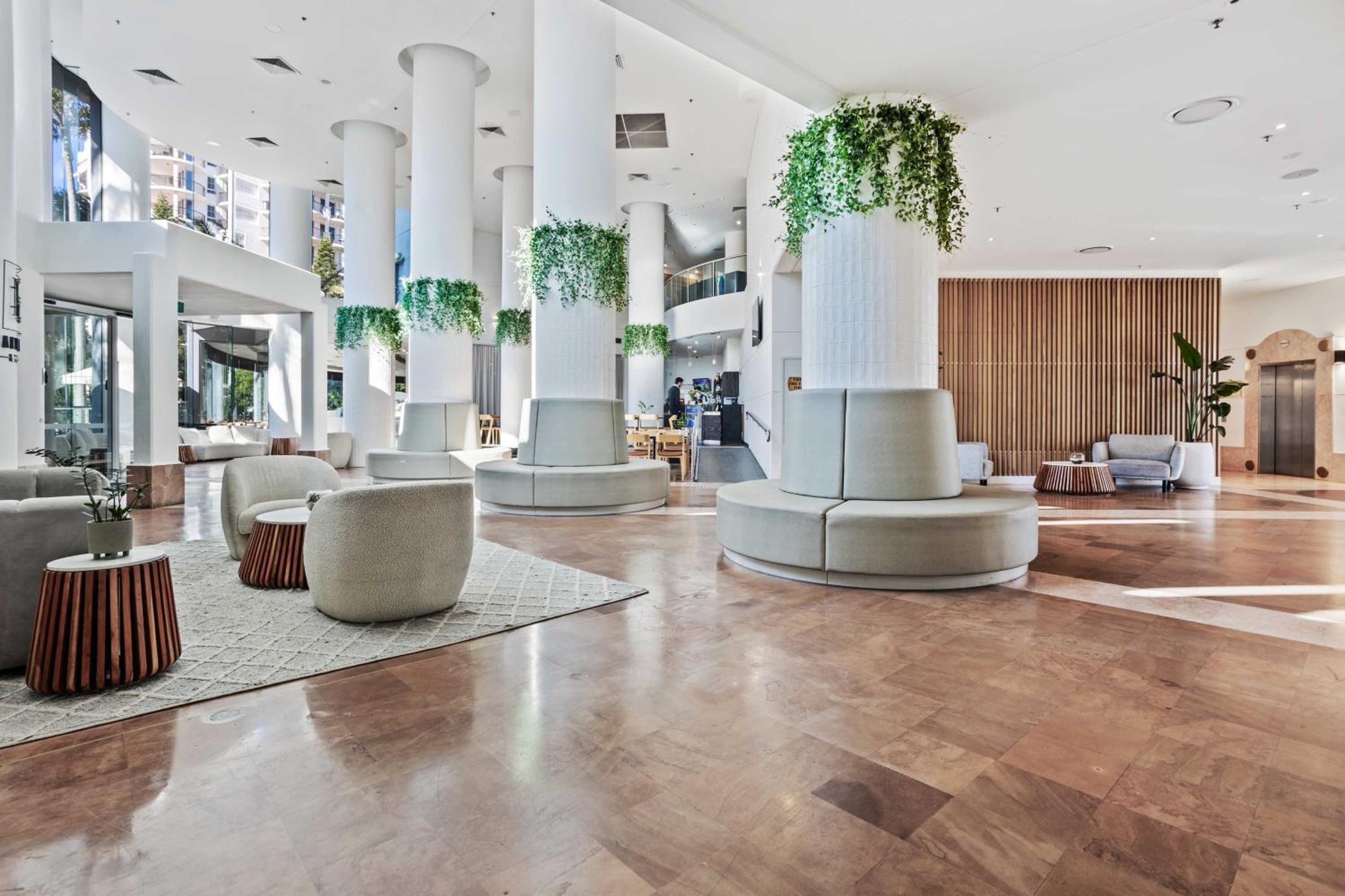 Surfers Paradise Studio, Short Walk to Beach - Hosted by Coastal Letting Co.