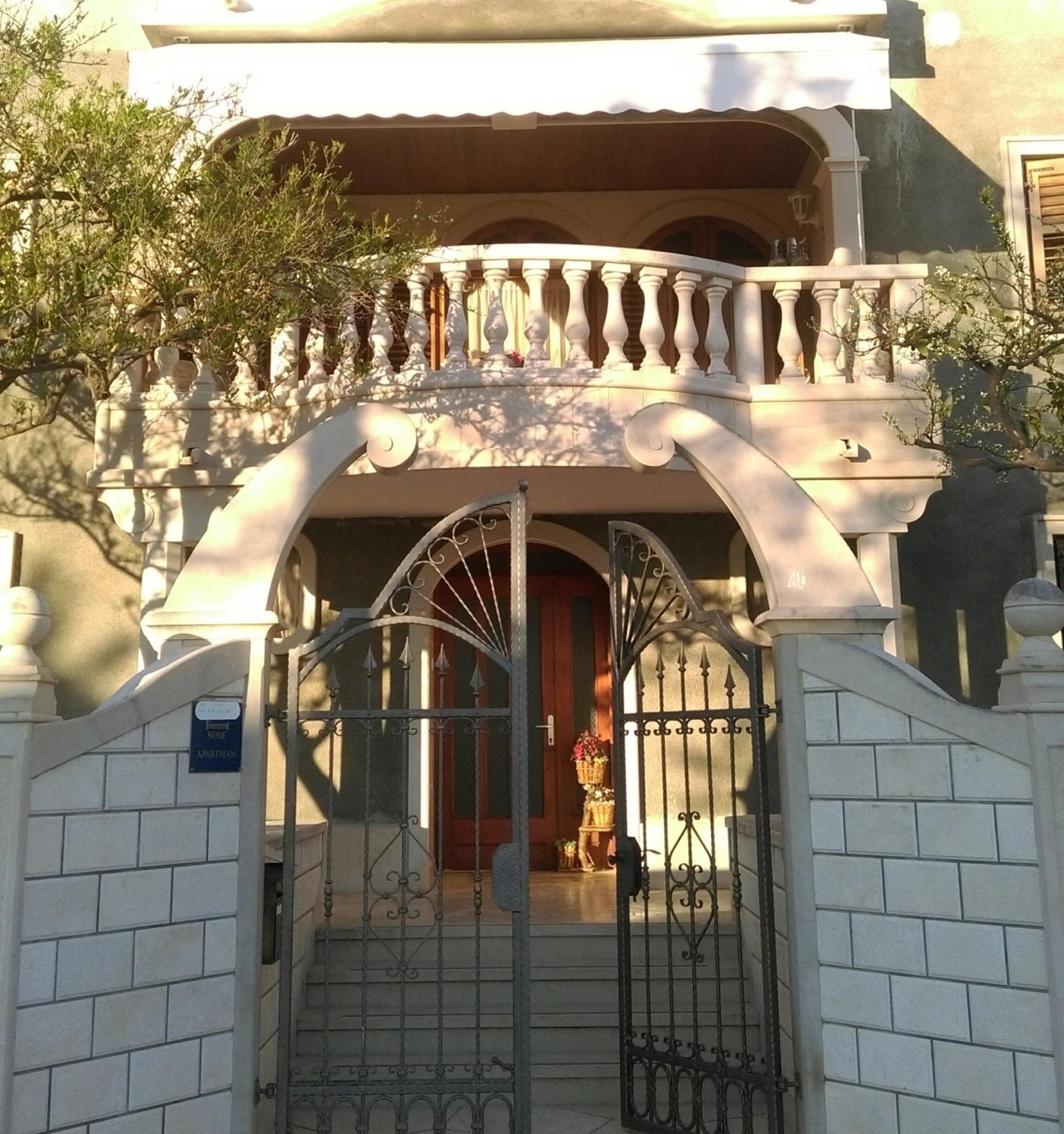 Photo 27