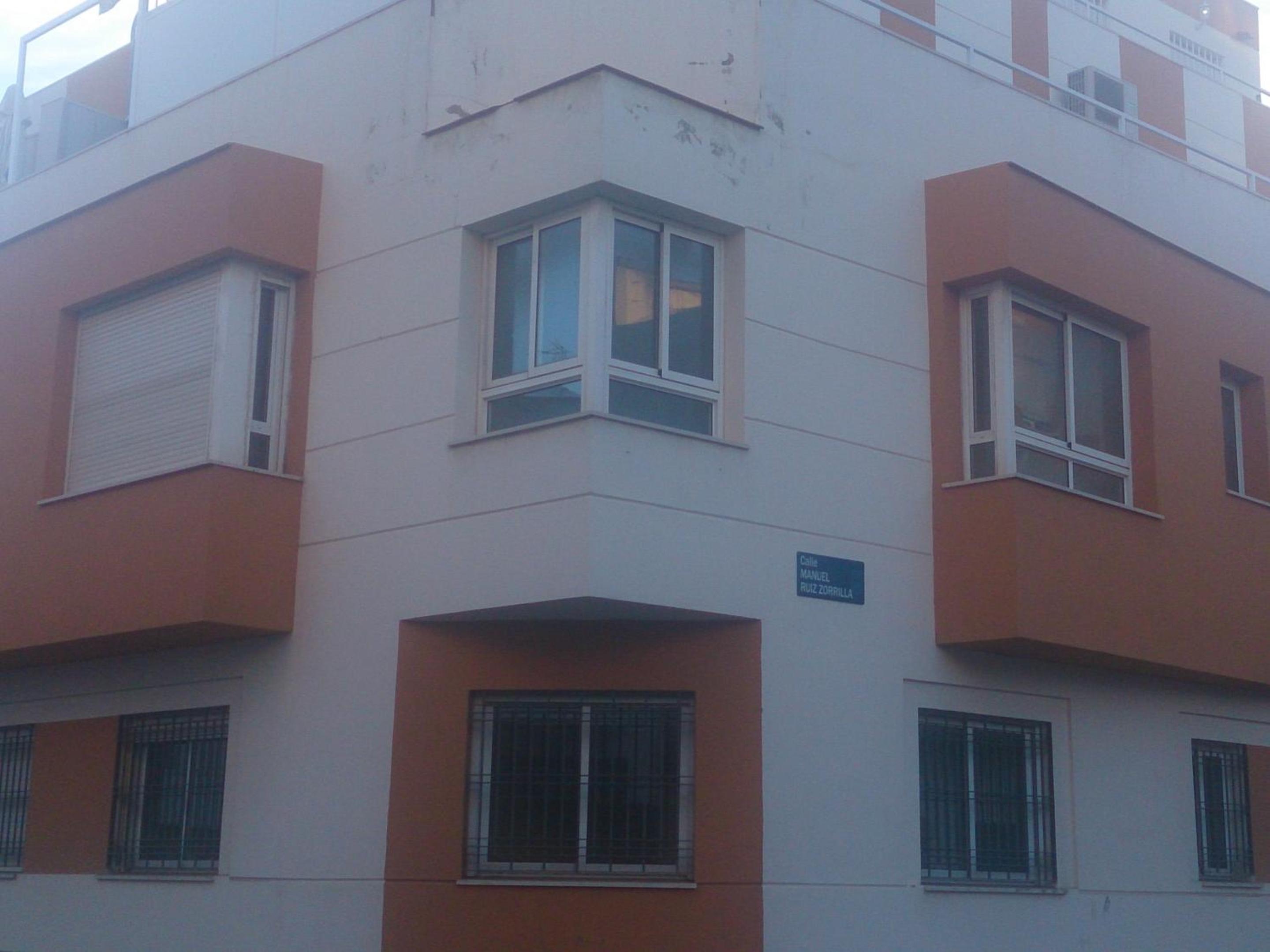 Modern Apartment Málaga 80 m² + Balcony