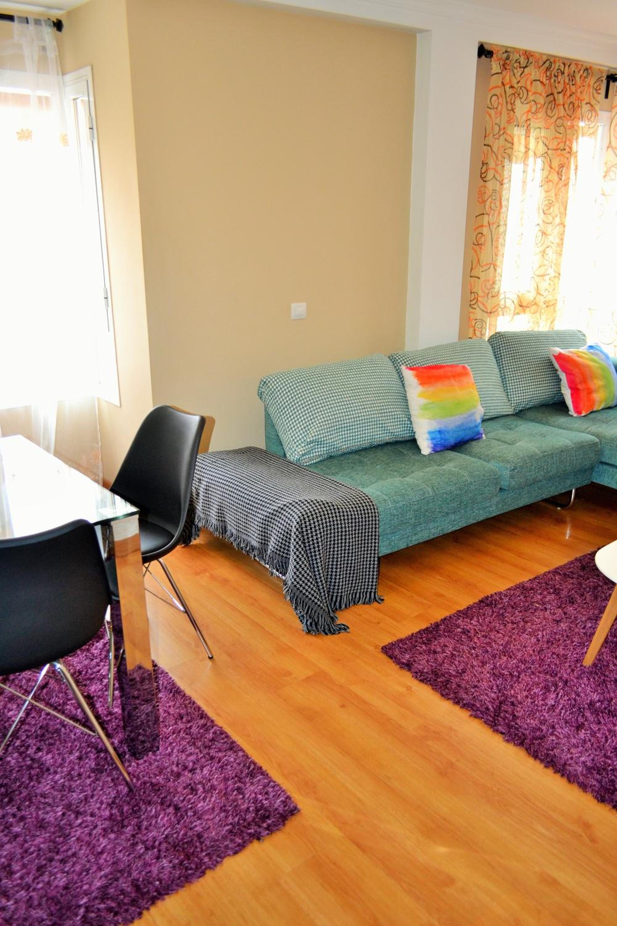 Modern Apartment Málaga 80 m² + Balcony