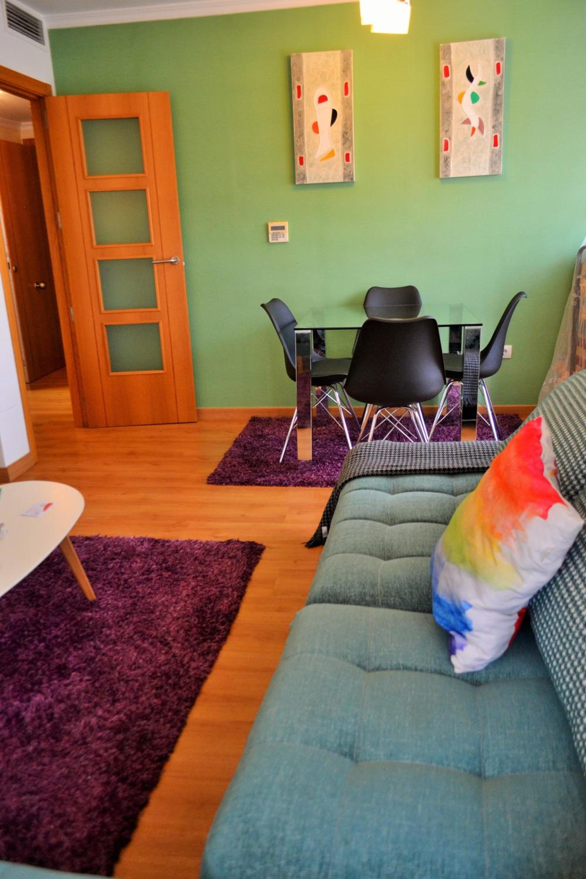 Modern Apartment Málaga 80 m² + Balcony