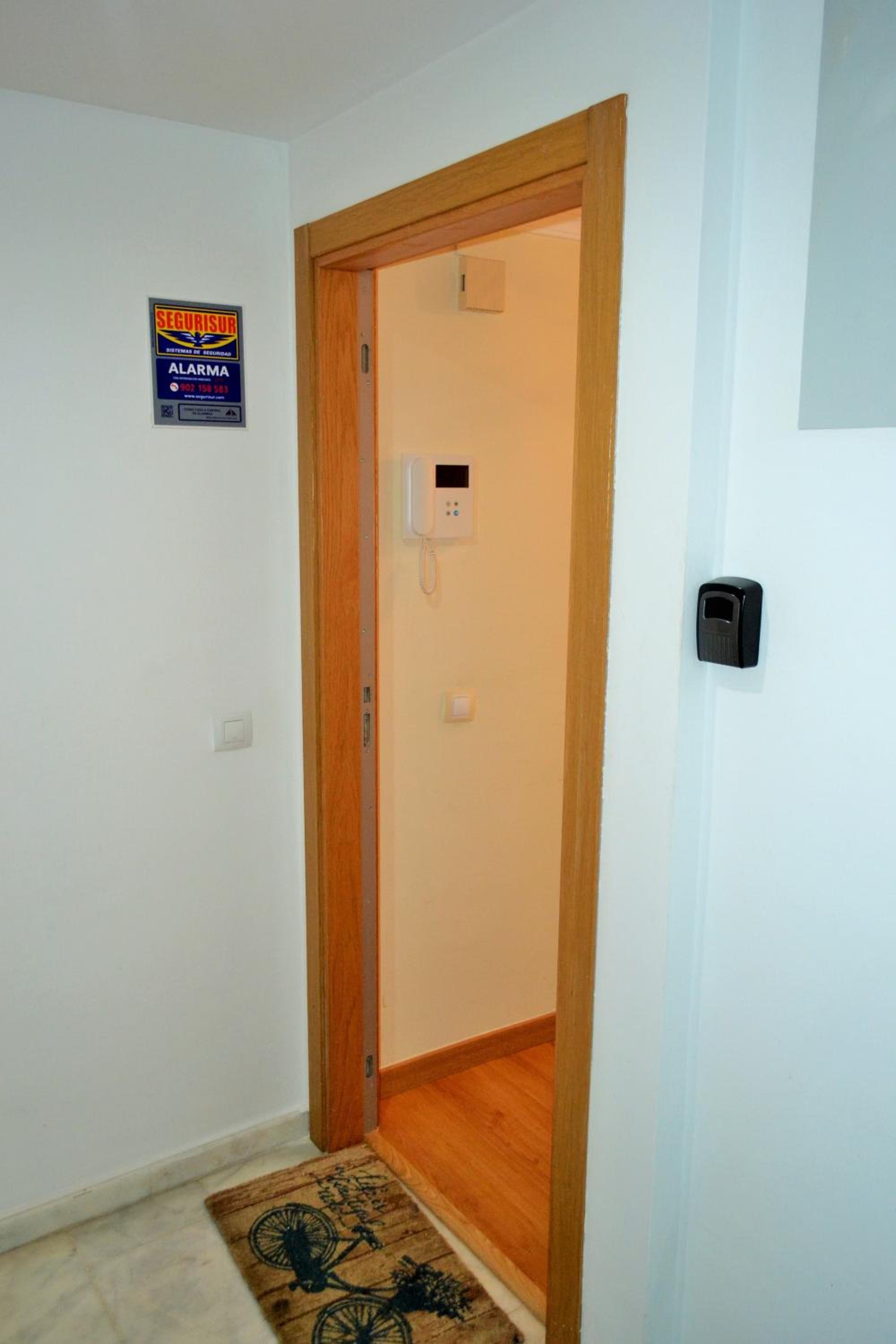 Modern Apartment Málaga 80 m² + Balcony