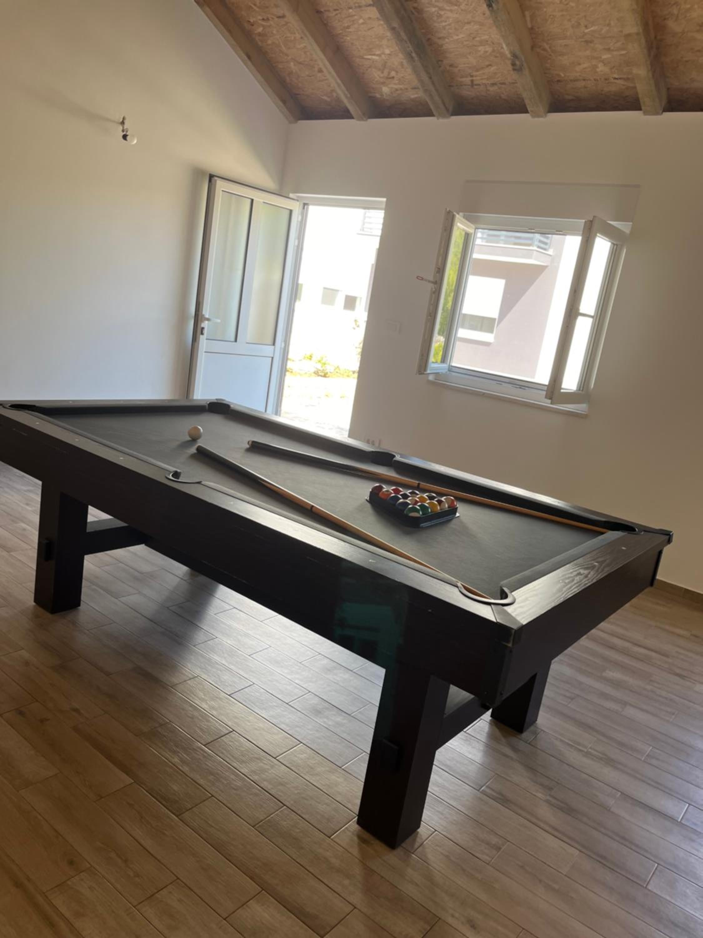 Vila Agape with a pool, football and tennis court