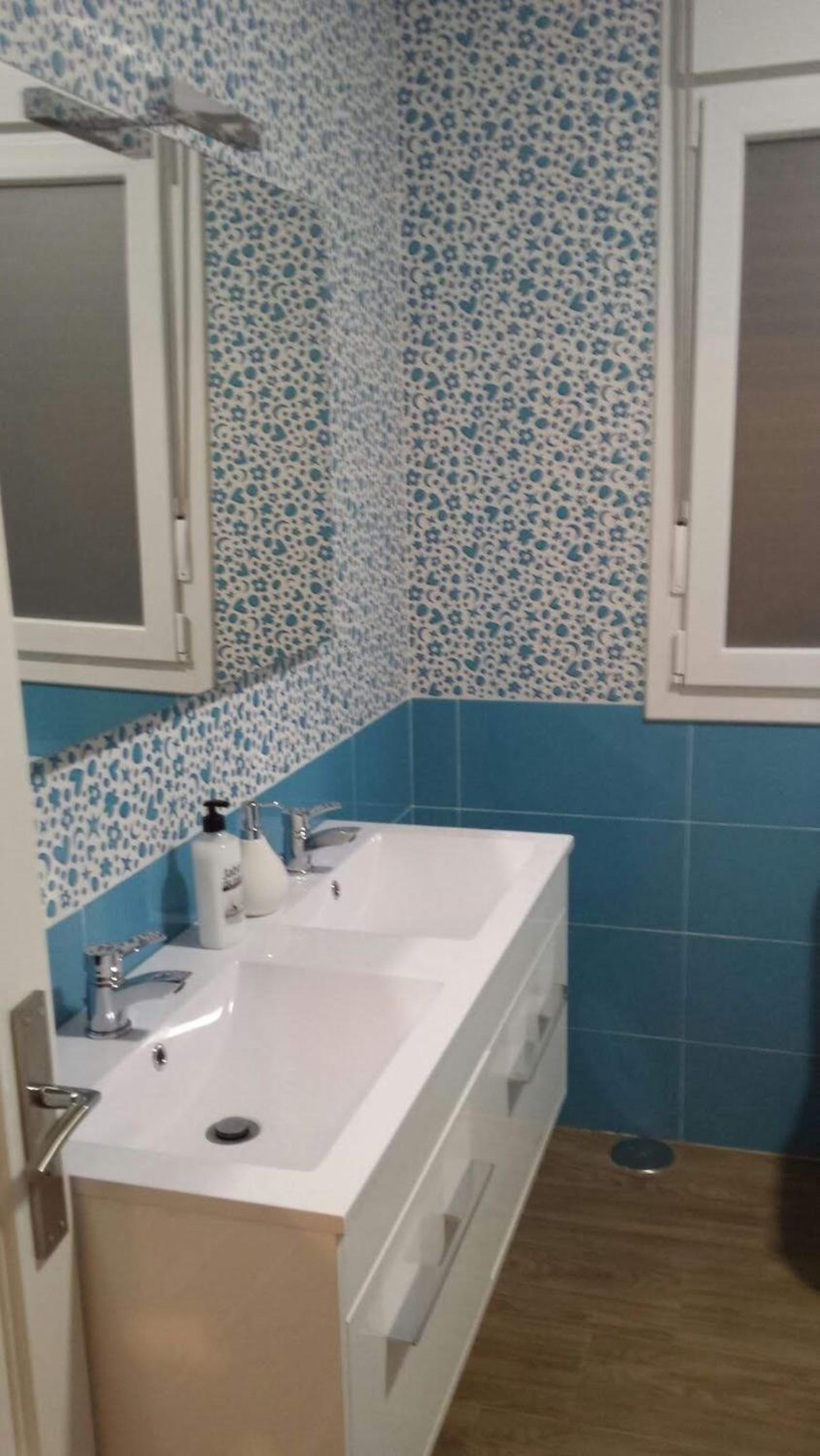 Spacious Apartment in Villarrobledo with Shared Pool