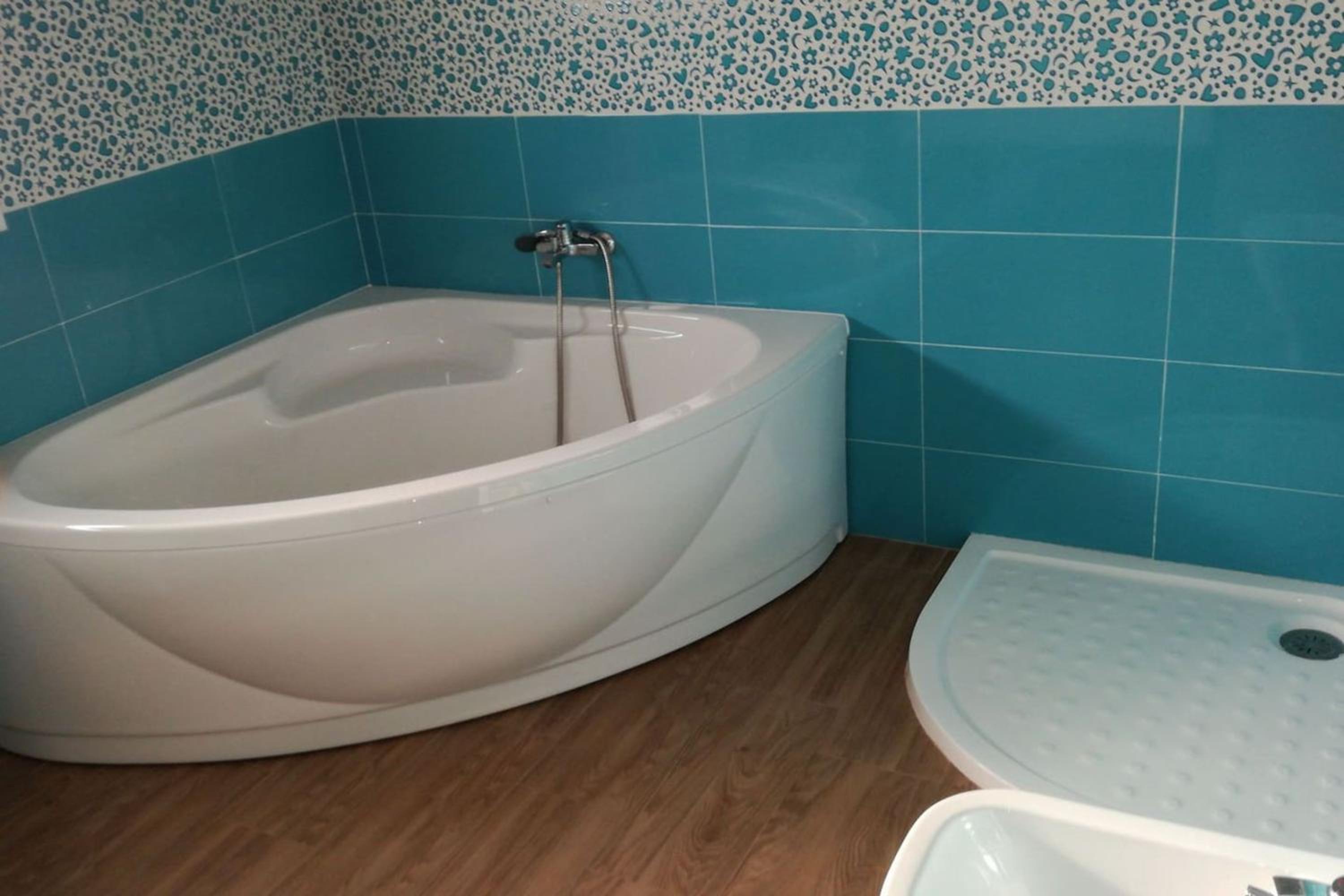 Spacious Apartment in Villarrobledo with Shared Pool