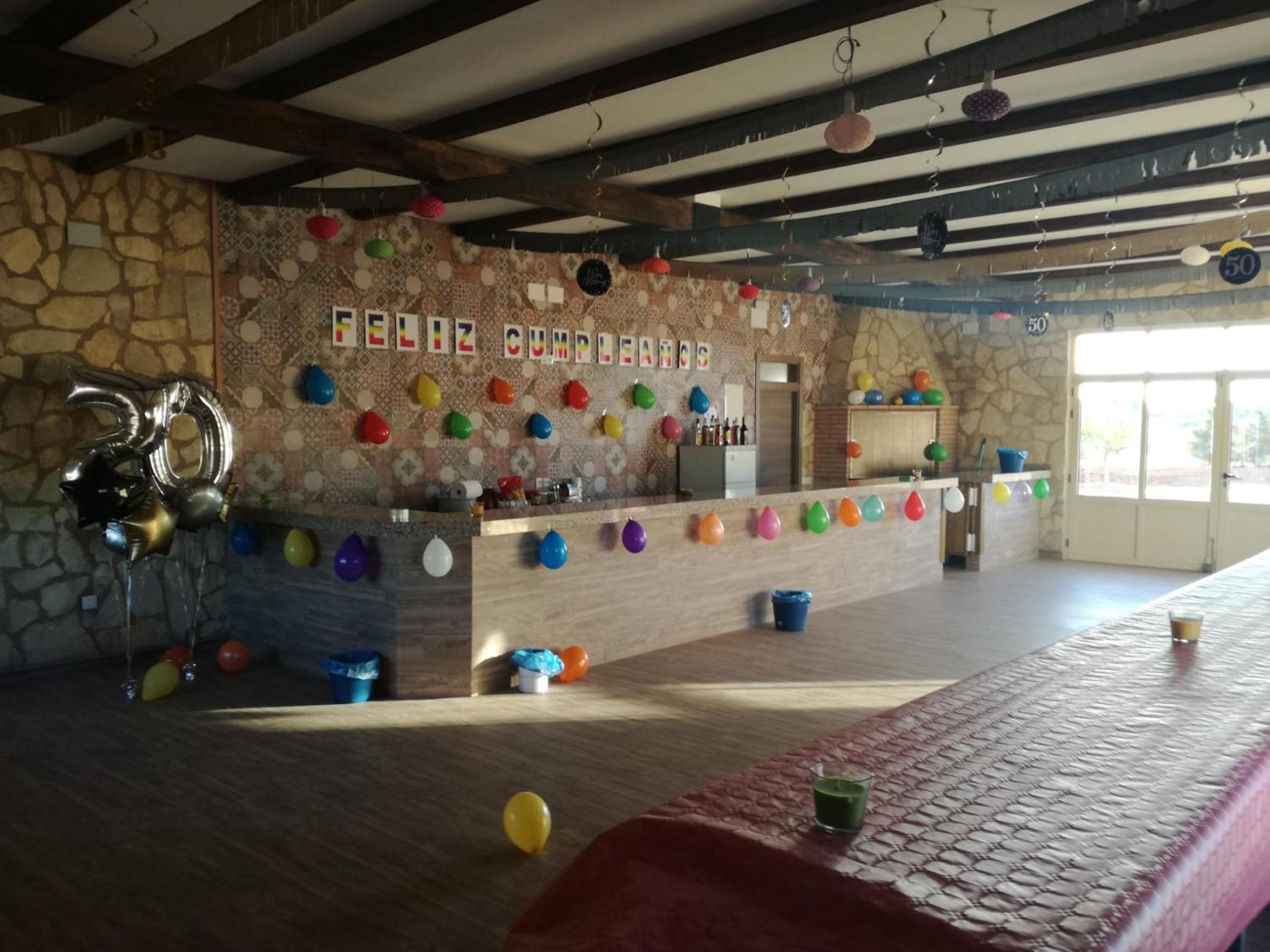 Spacious Apartment in Villarrobledo with Shared Pool