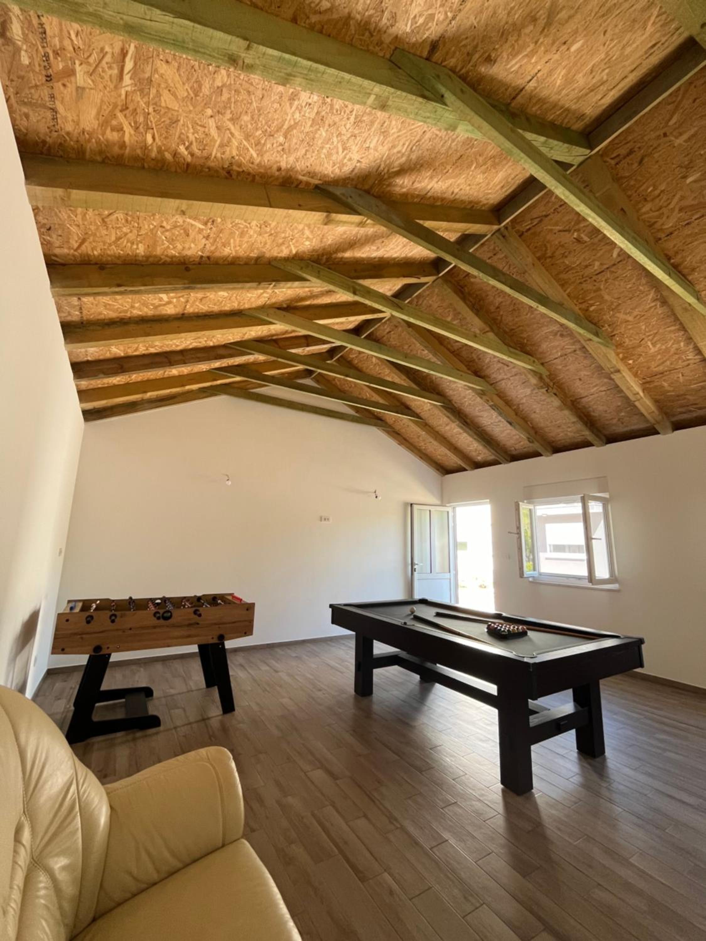 Vila Agape with a pool, football and tennis court