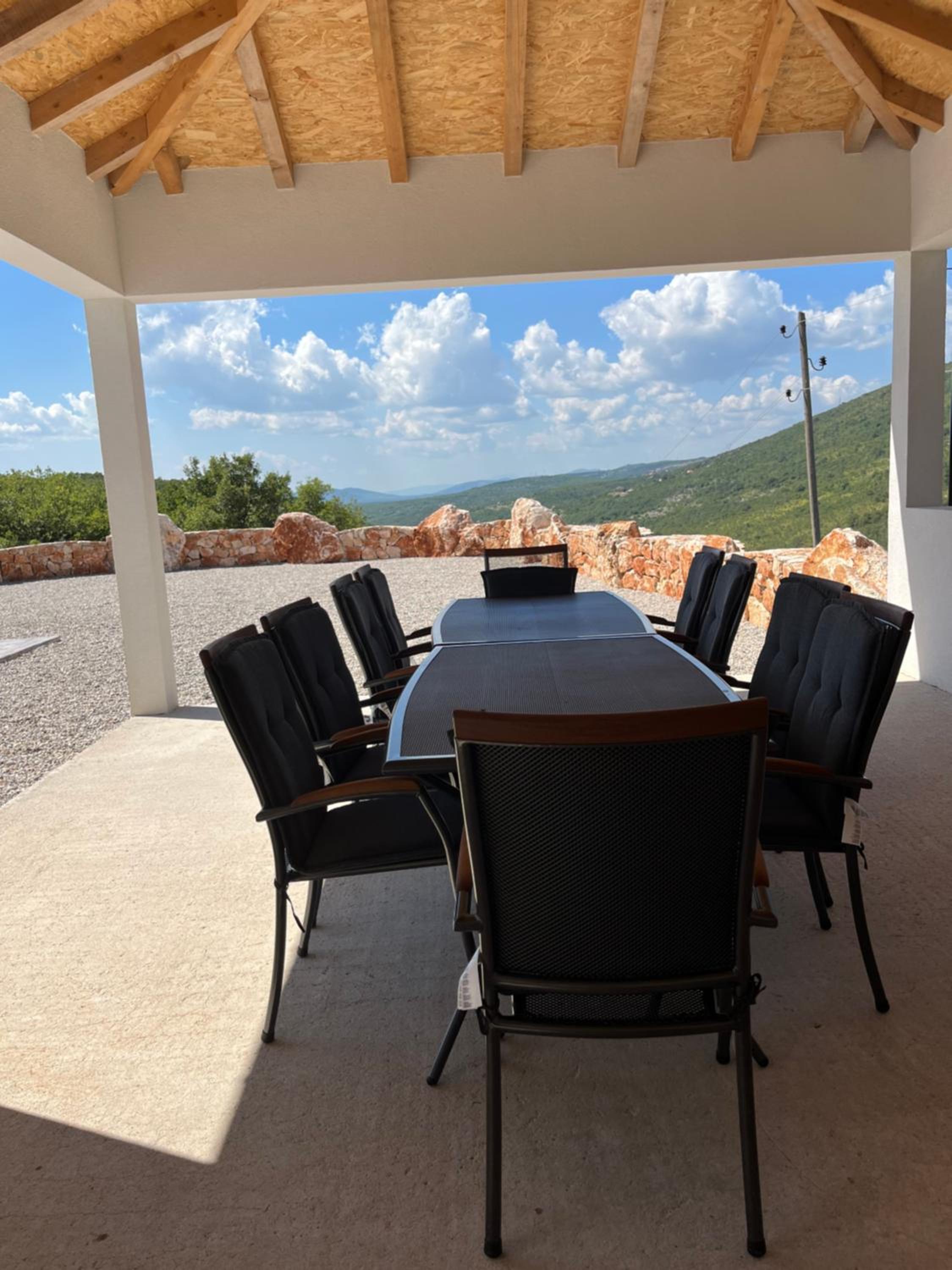 Vila Agape with a pool, football and tennis court