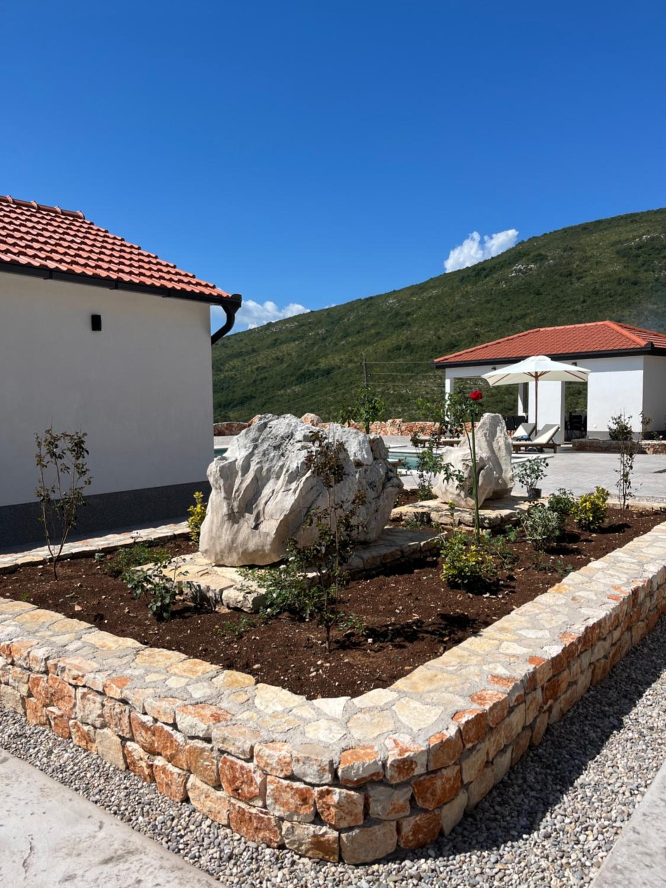 Vila Agape with a pool, football and tennis court
