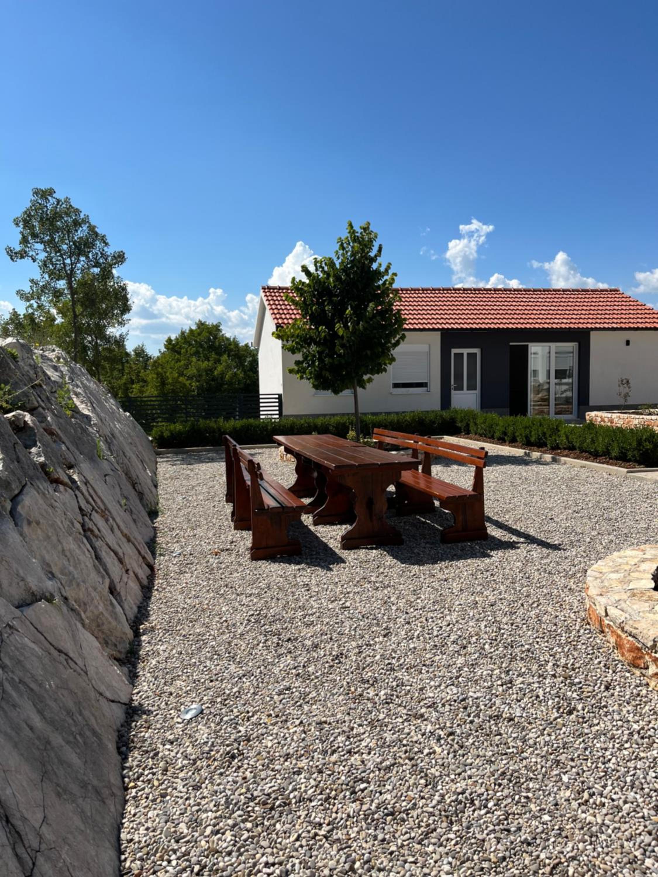 Vila Agape with a pool, football and tennis court