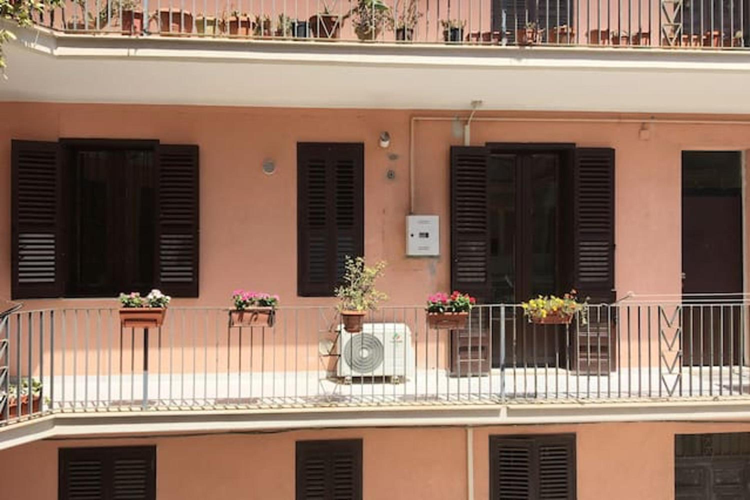 Modern Apartment in Siracusa – 40 sqm with Parking view 2