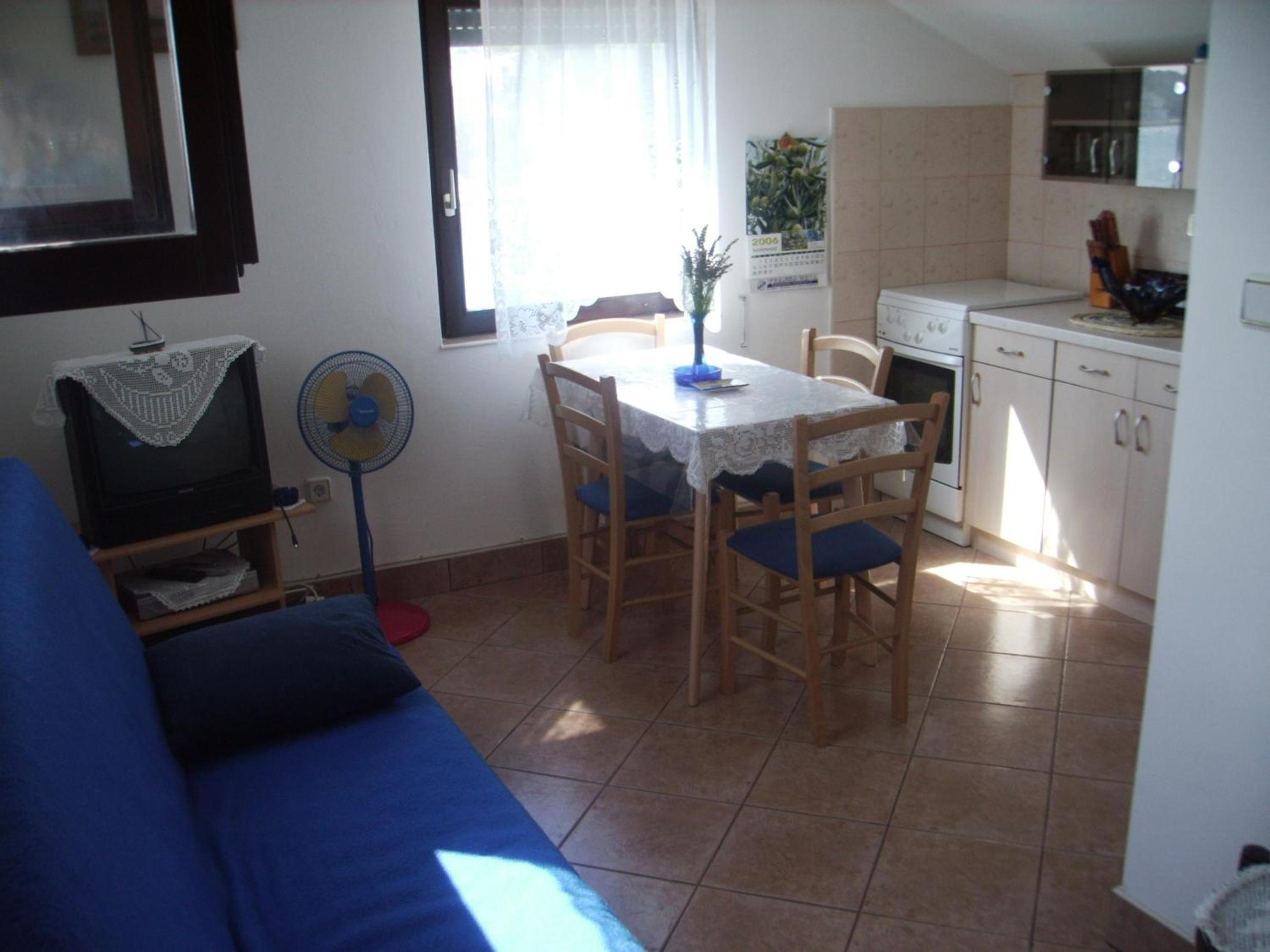 Sea View Apartment in Prvić Luka, 46m², Terrace