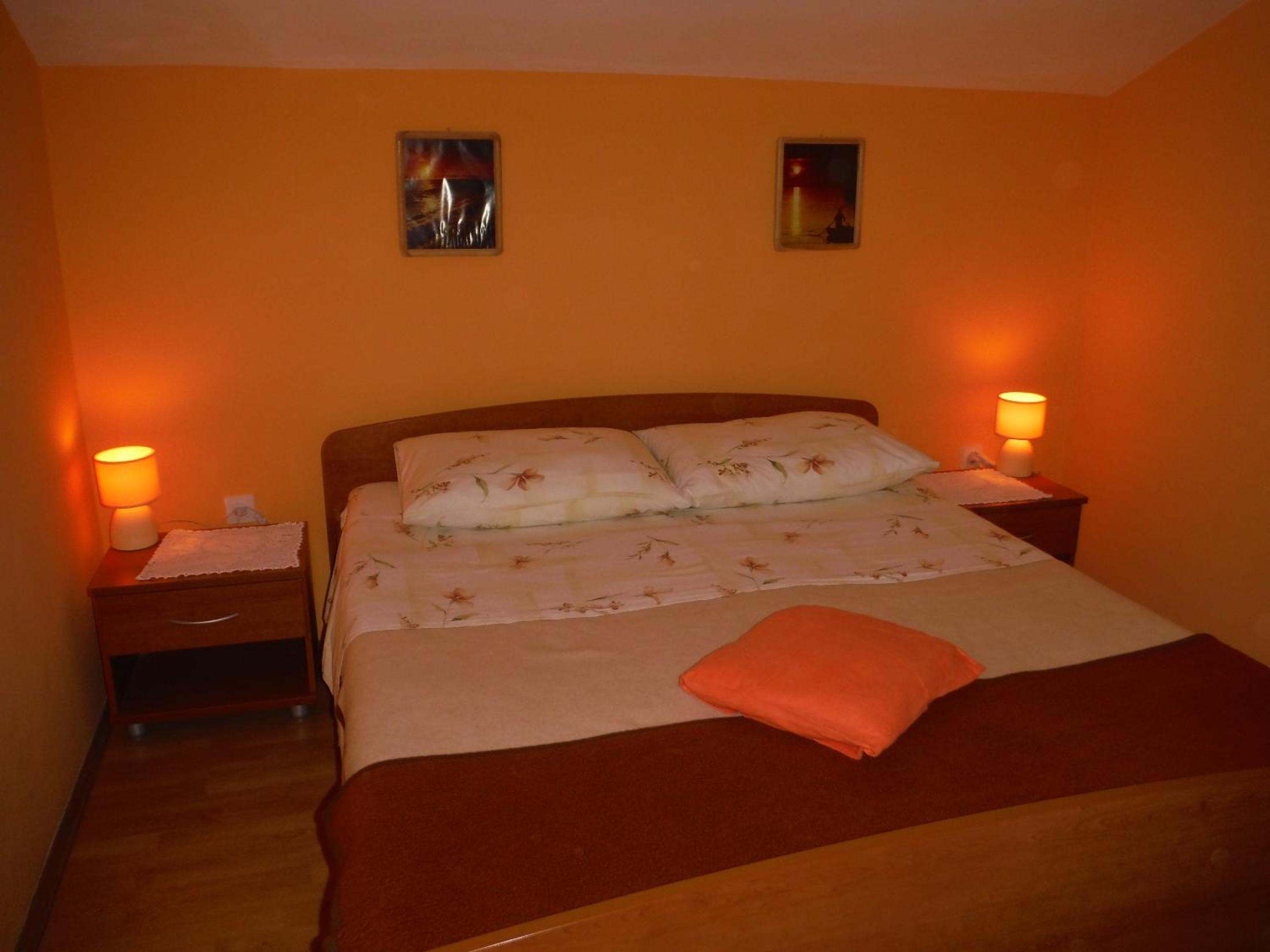 Sea View Apartment in Prvić Luka, 46m², Terrace