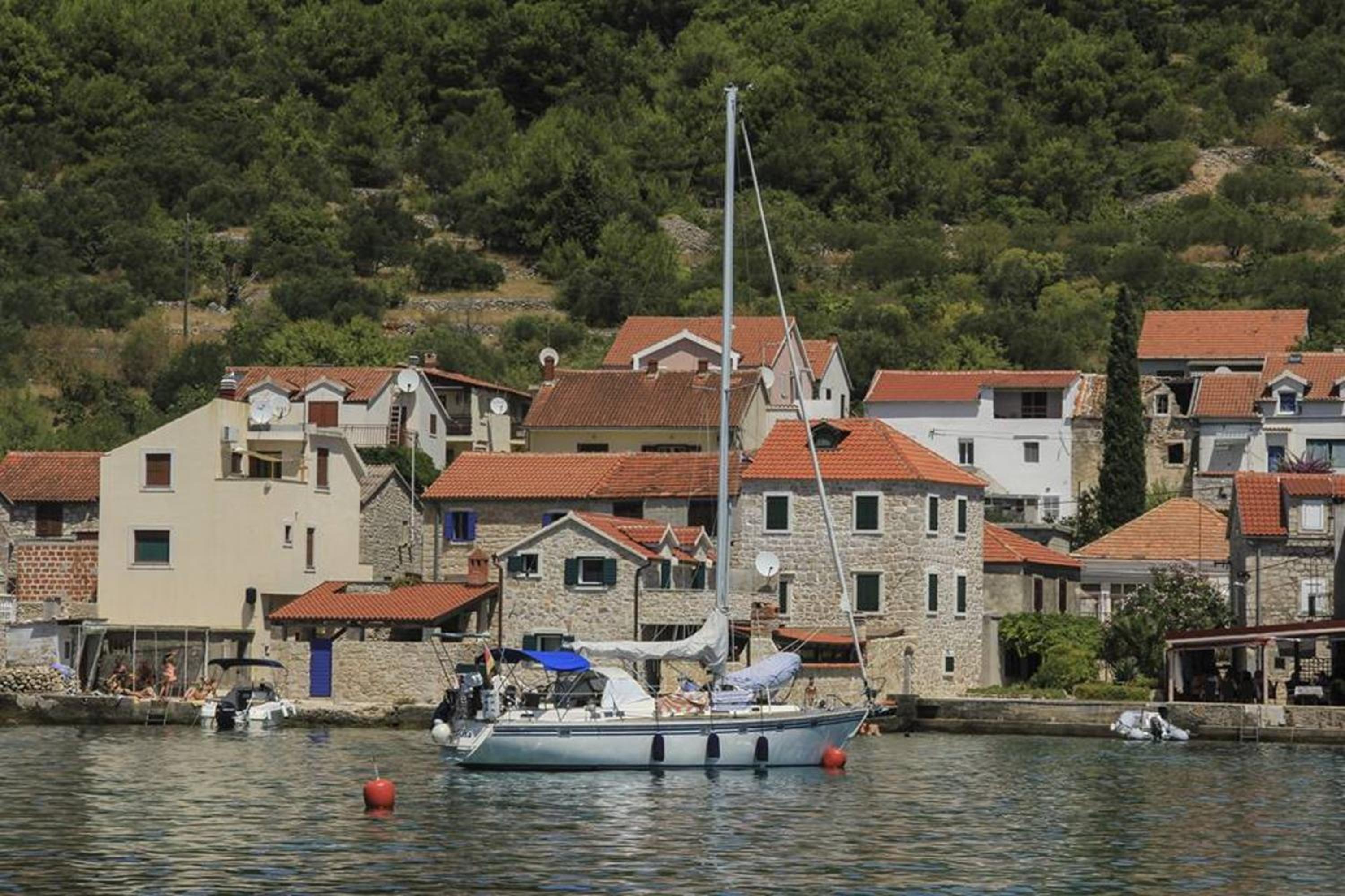 Sea View Apartment in Prvić Luka, 46m², Terrace