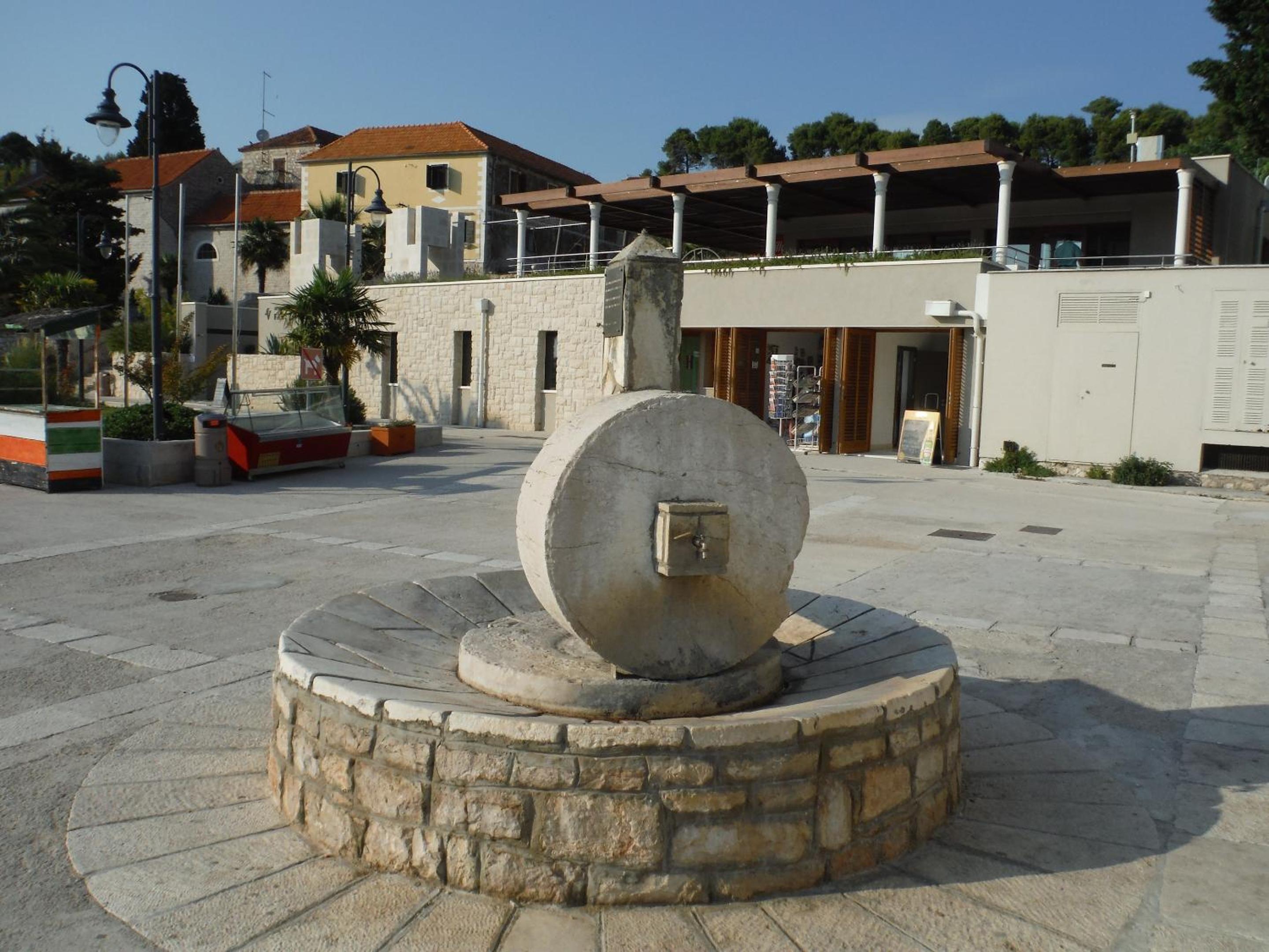 Sea View Apartment in Prvić Luka, 46m², Terrace