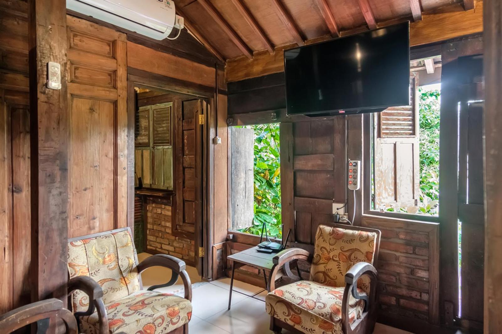 TwoSpaces Living at Bunga Desa, Jimbaran