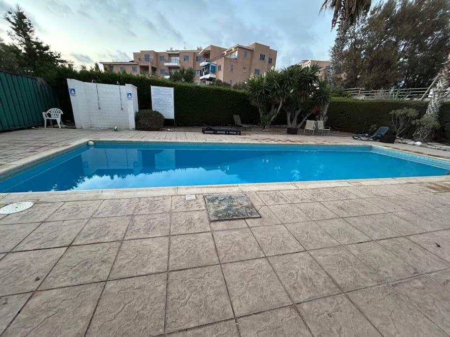 Seaview apartment with garden & pool