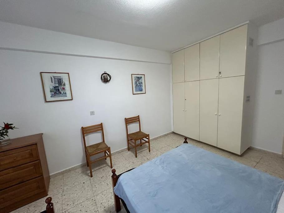 Seaview apartment with garden & pool