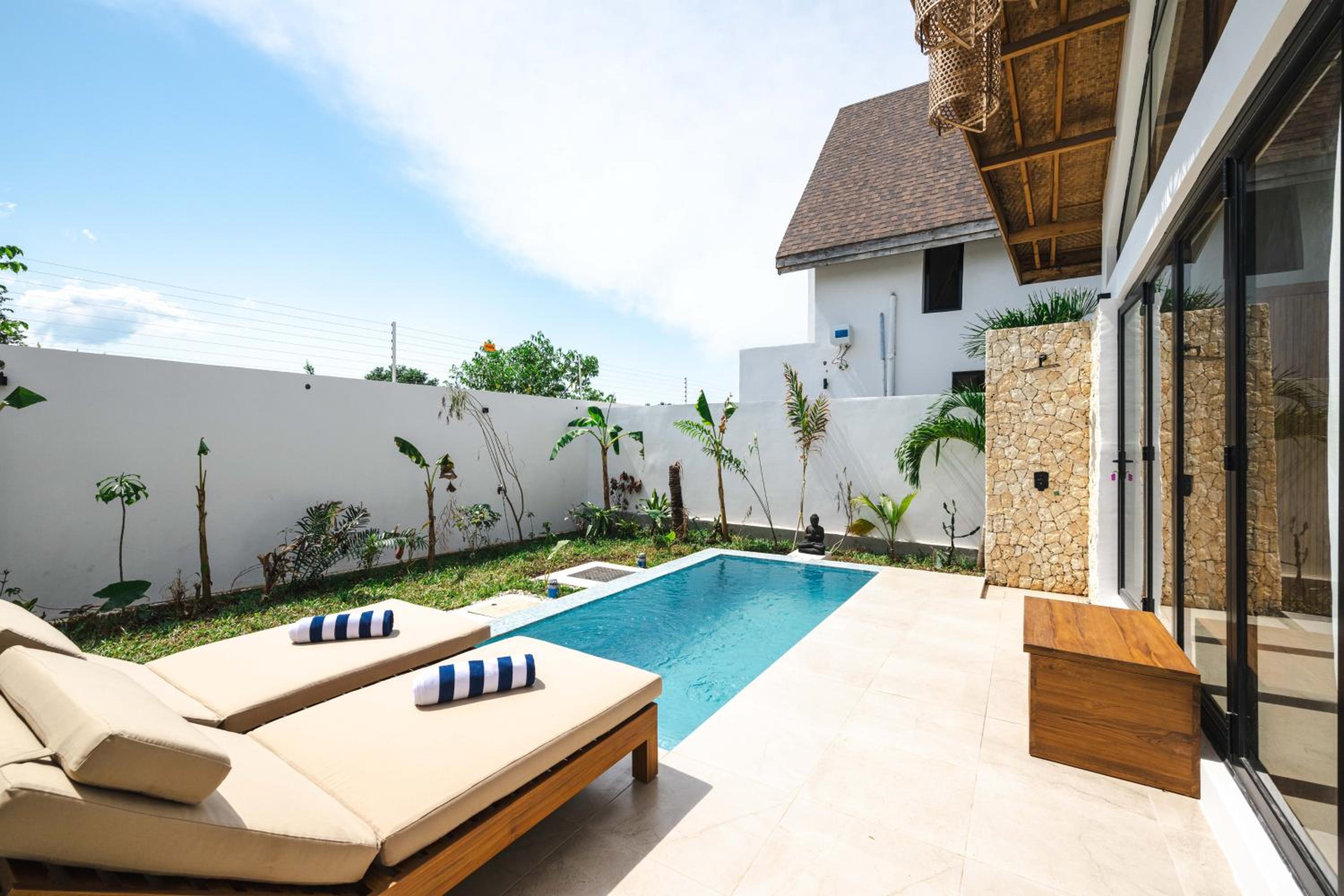 Paje Emerald Escapes