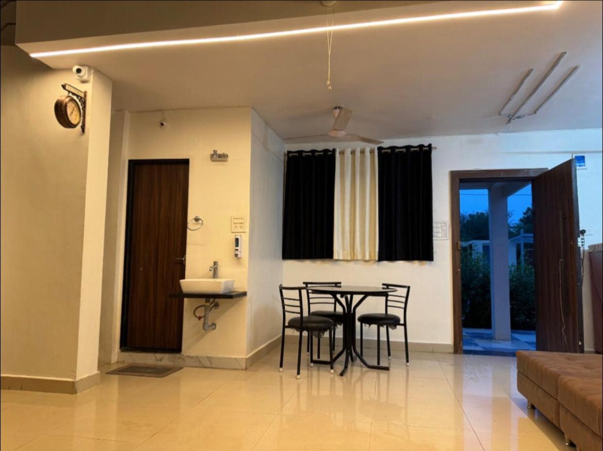Siya Villa